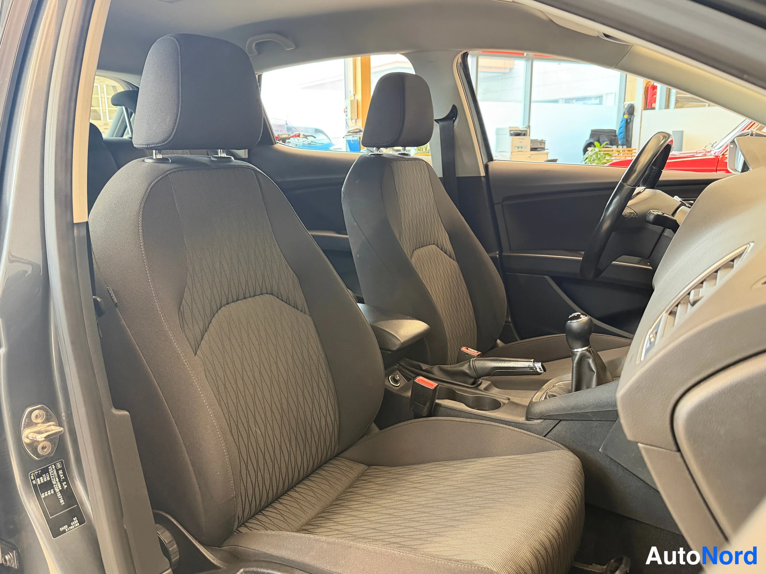 Harmaa Seat Leon 2016, kuva 21