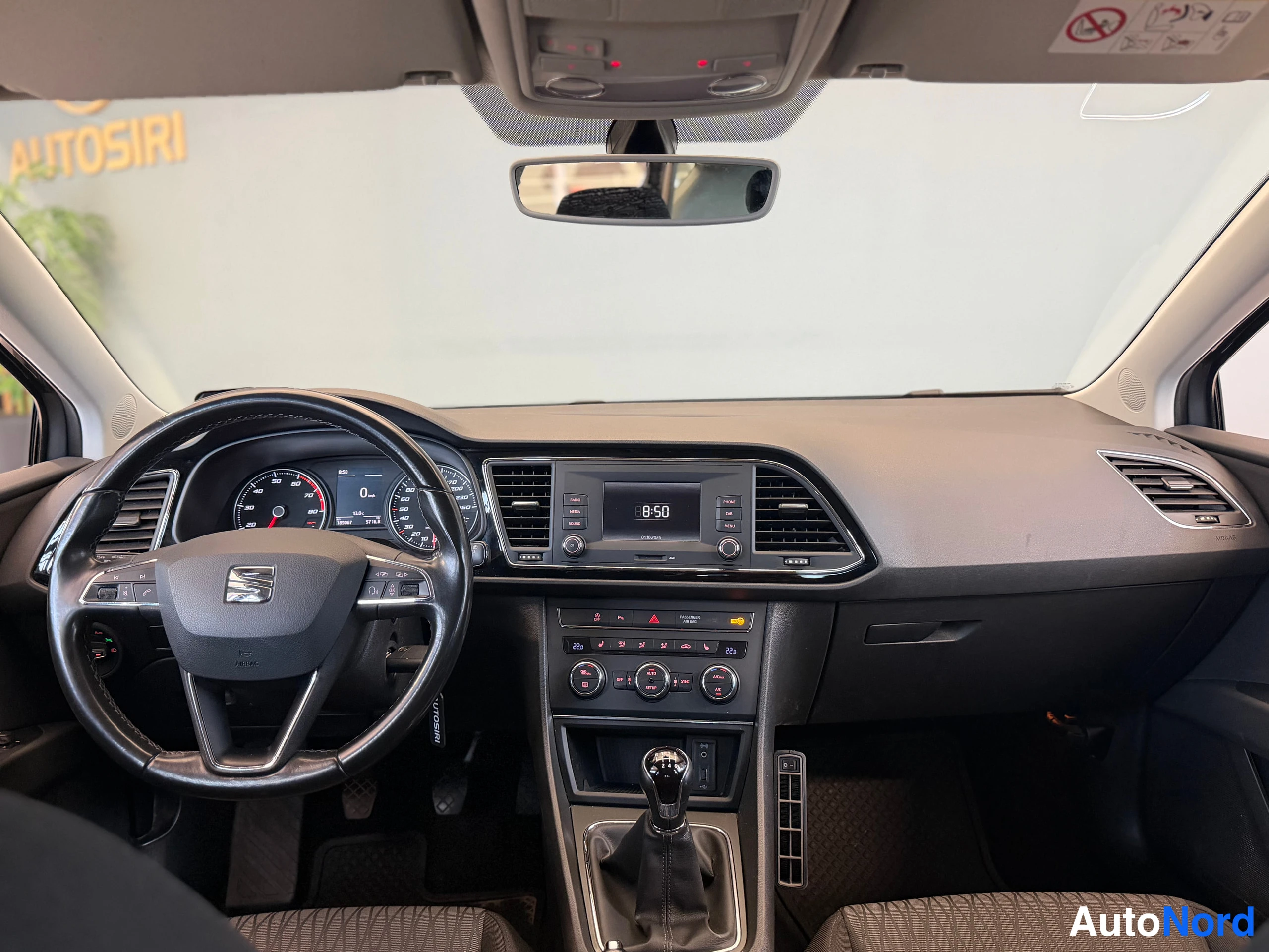 Harmaa Seat Leon 2016, kuva 23