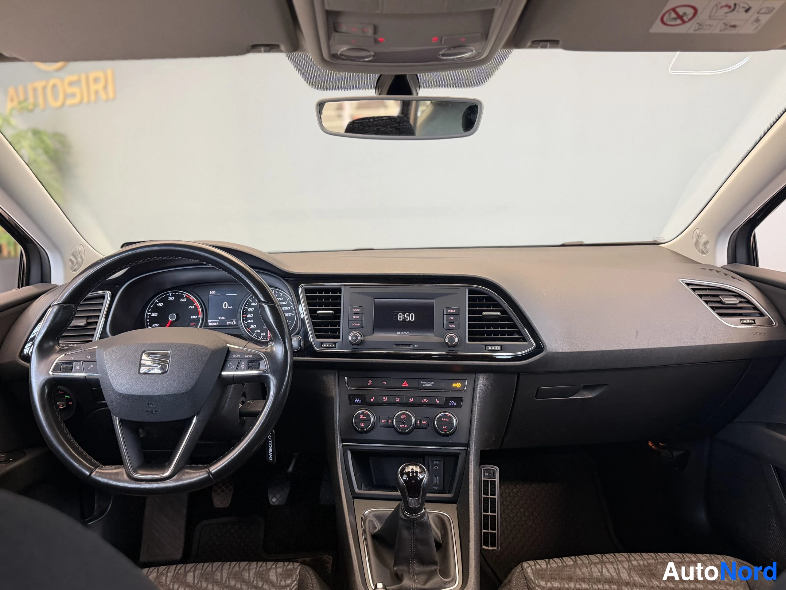 Harmaa Seat Leon 2016, kuva 24