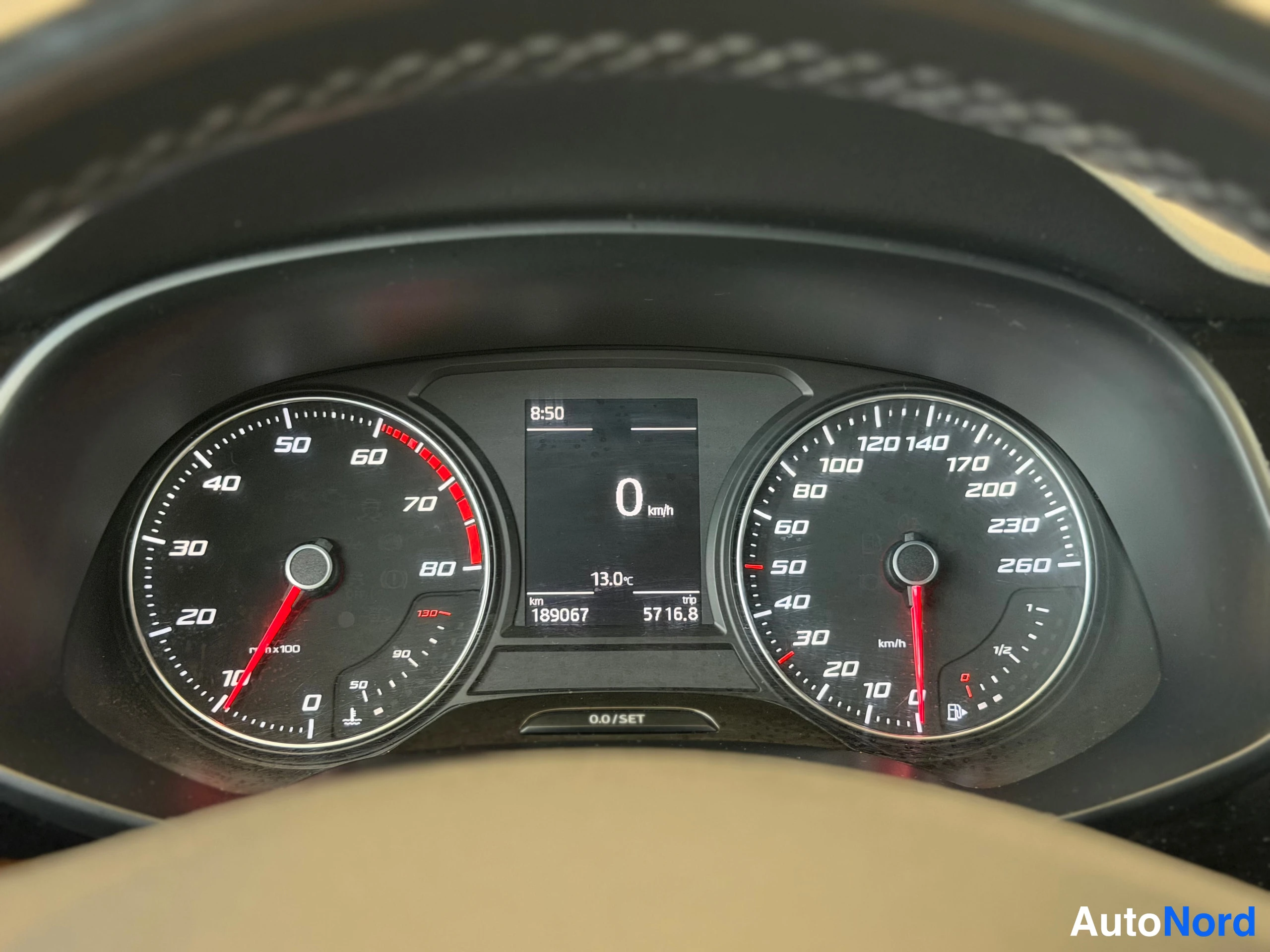 Harmaa Seat Leon 2016, kuva 31