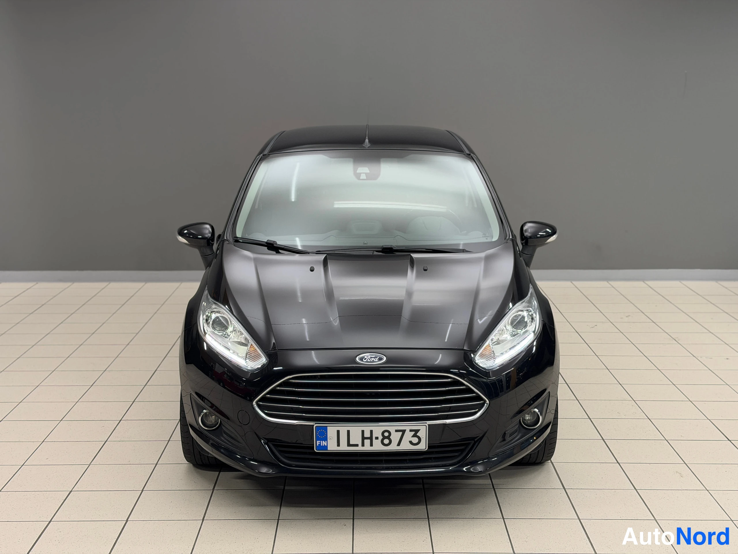 Black Ford Fiesta 2013, photo 9