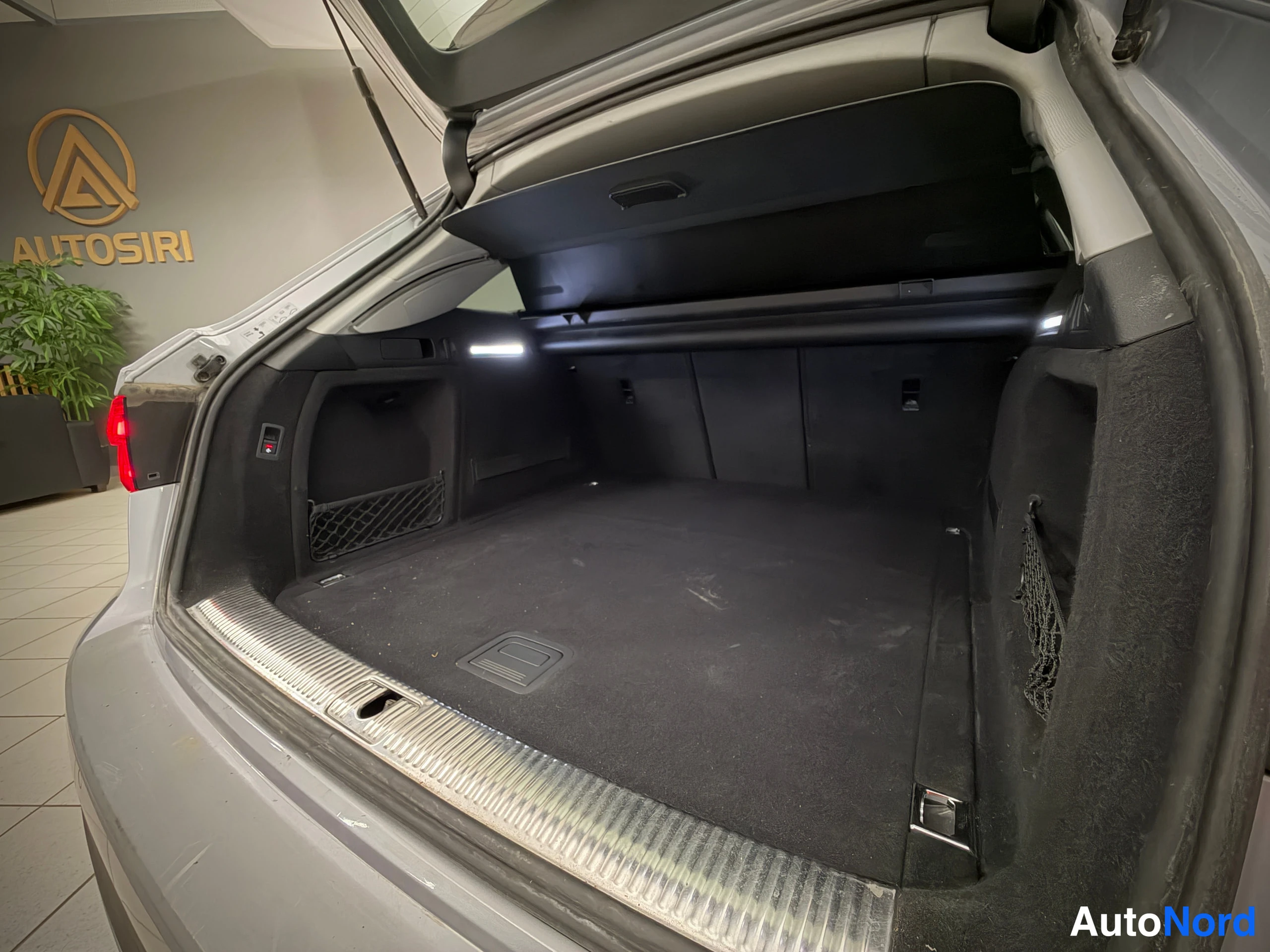 Hopea Audi A4 Allroad 2017, kuva 23