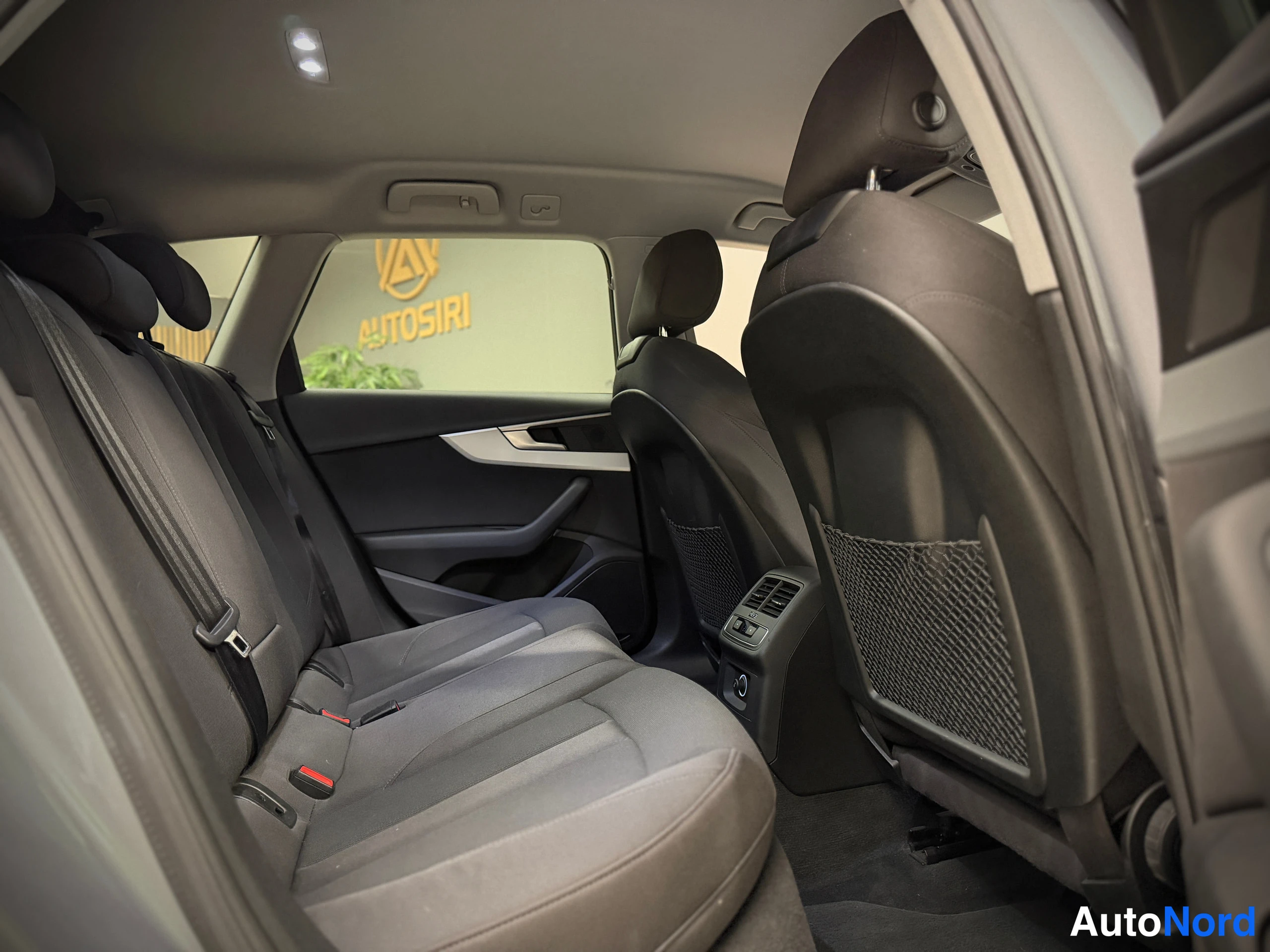 Hopea Audi A4 Allroad 2017, kuva 21