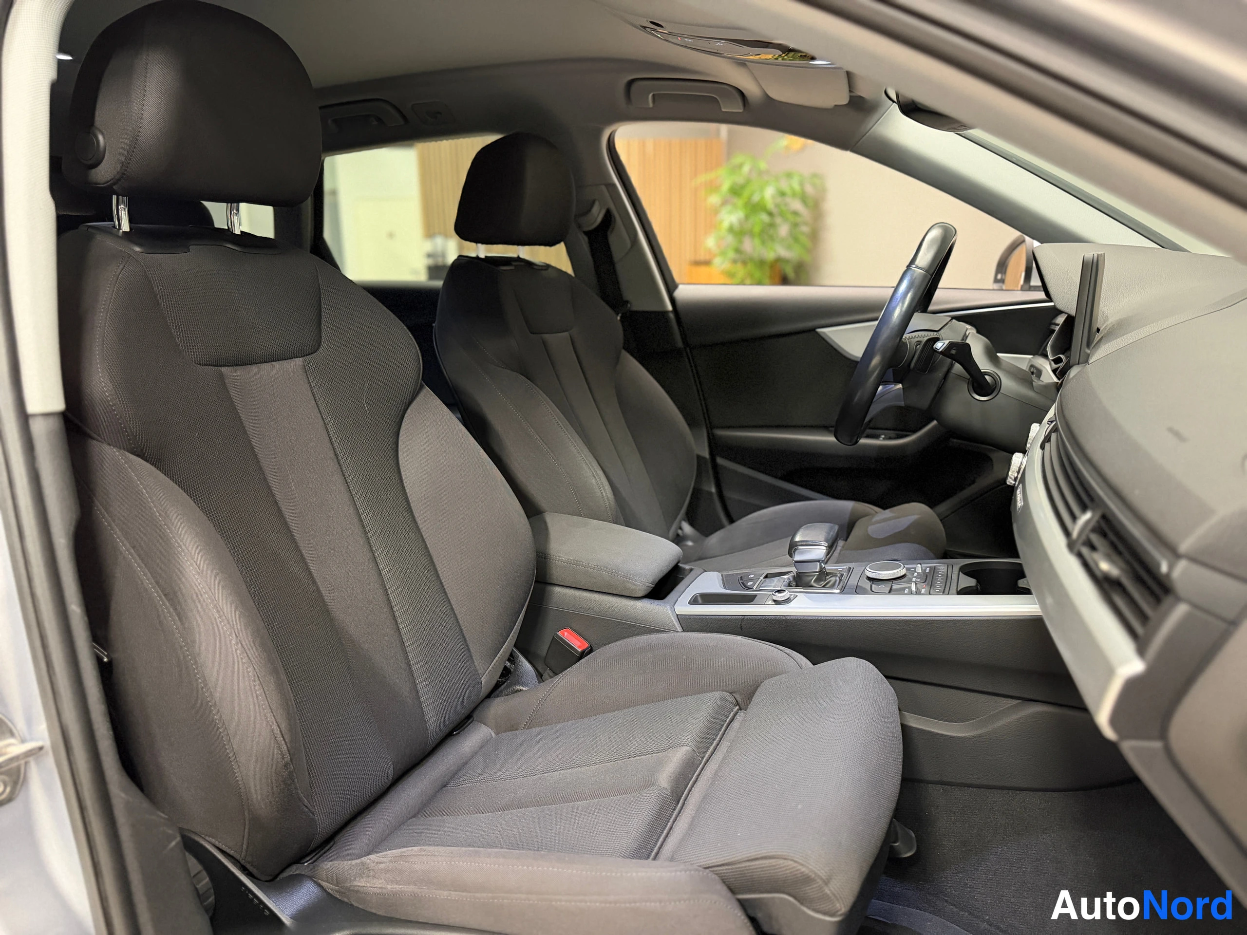 Hopea Audi A4 Allroad 2017, kuva 17