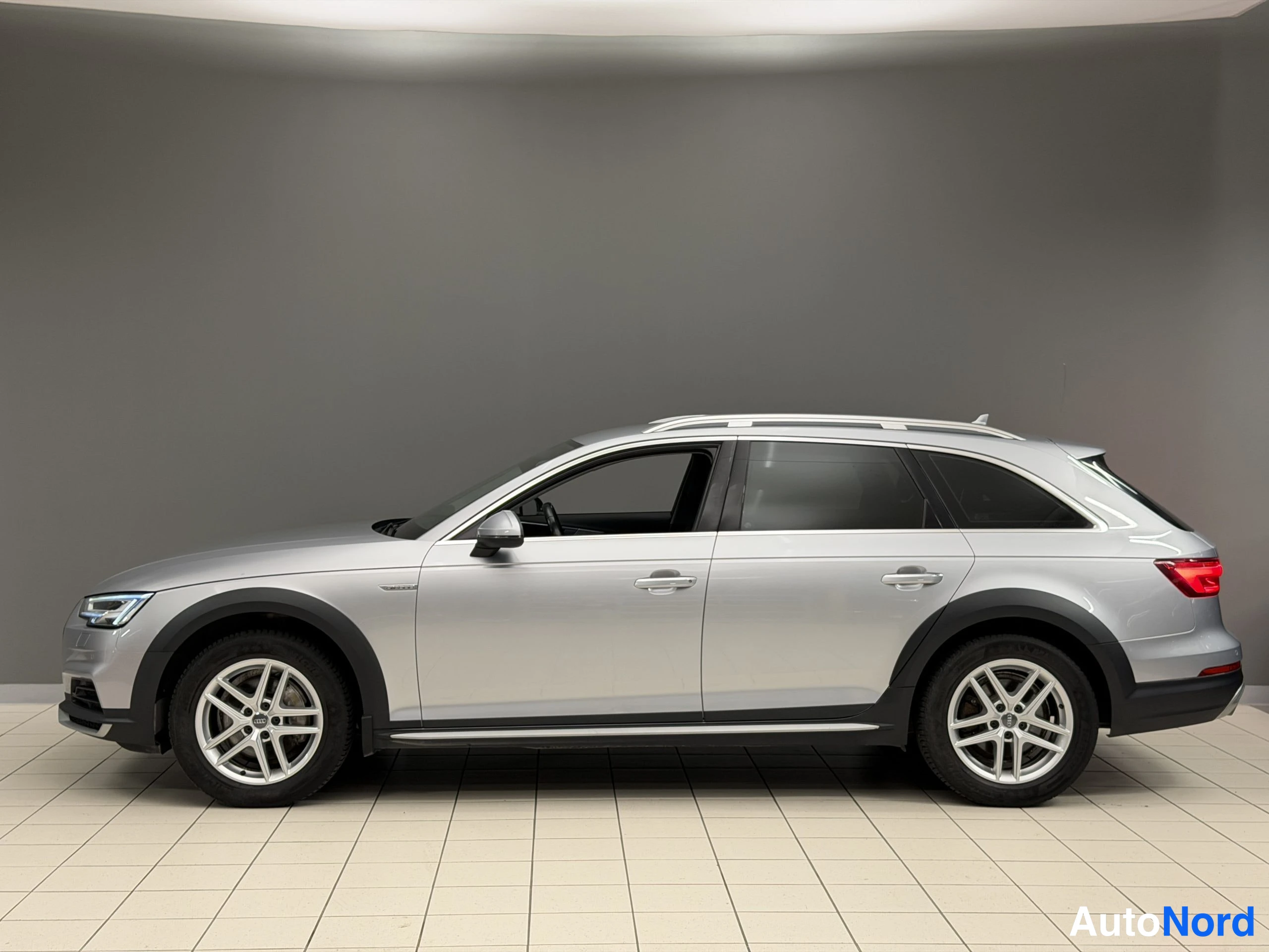 Hopea Audi A4 Allroad 2017, kuva 3