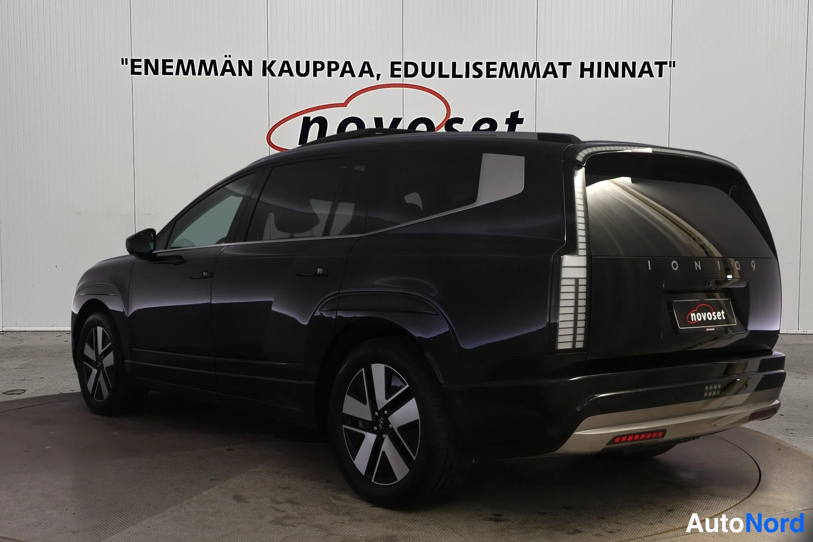 Musta Hyundai IONIQ 9 2026, takaviisto, kuva 4