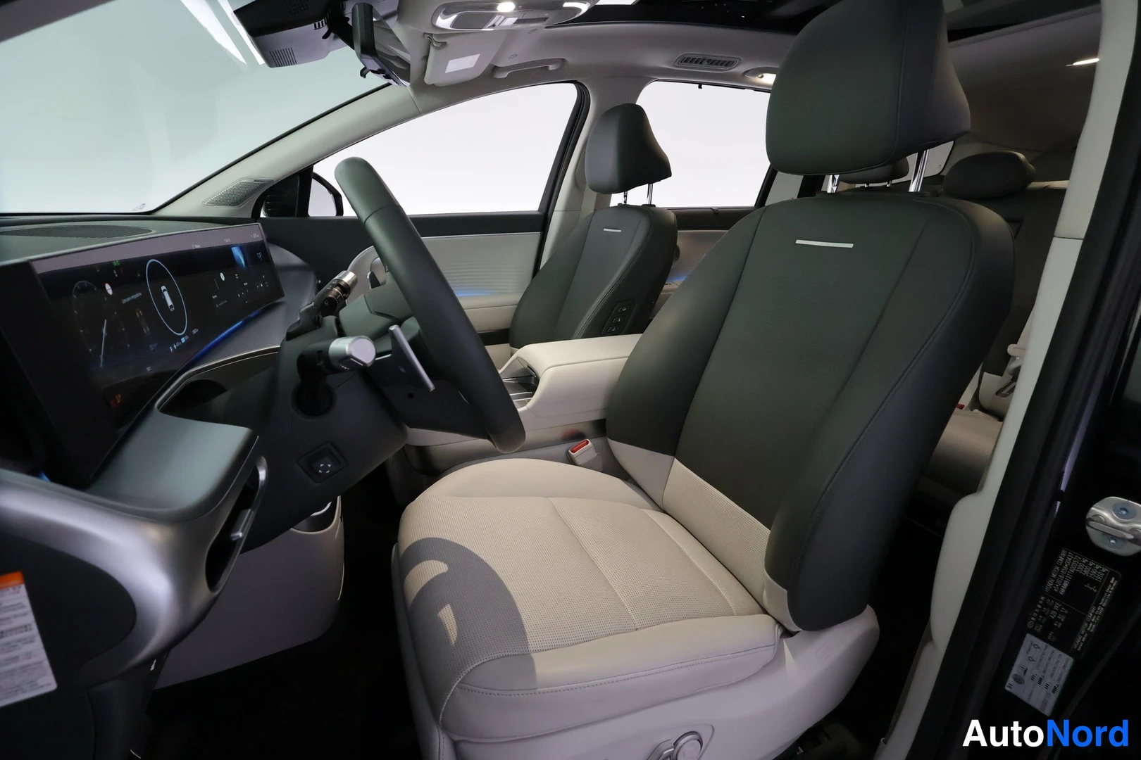Musta Hyundai IONIQ 9 2026, etuistuimet, kuva 19