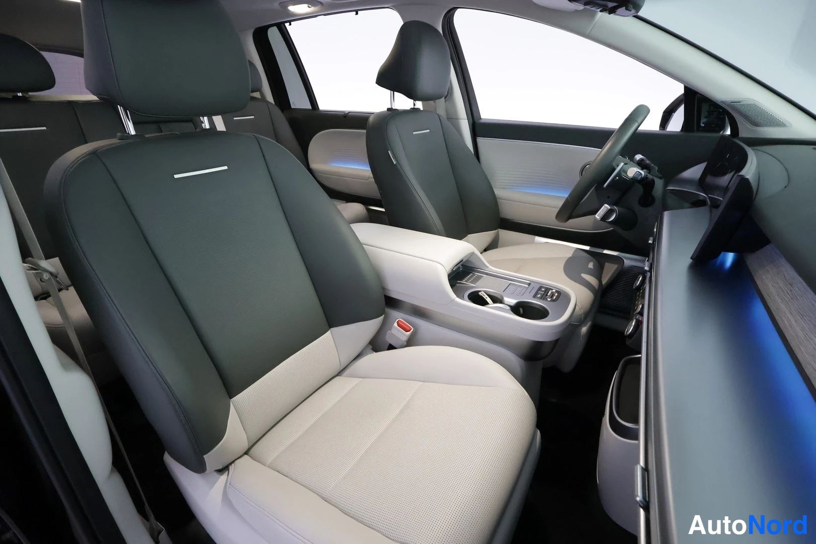 Musta Hyundai IONIQ 9 2026, ohjaamo, kuva 15
