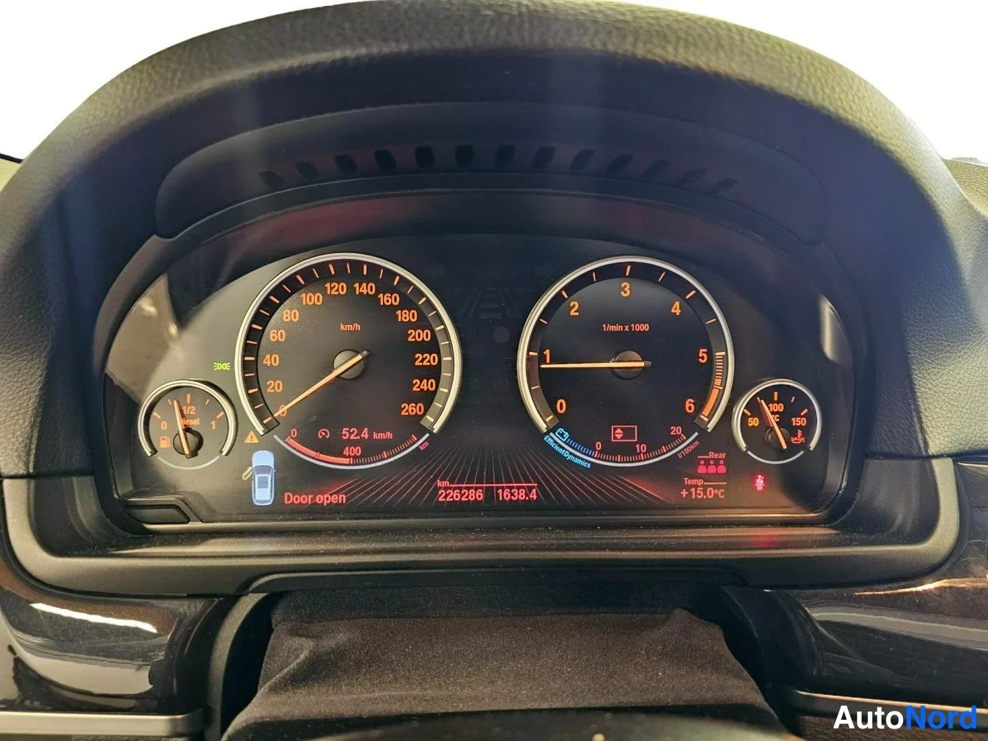 Beige BMW 520d 2012, kuva 24