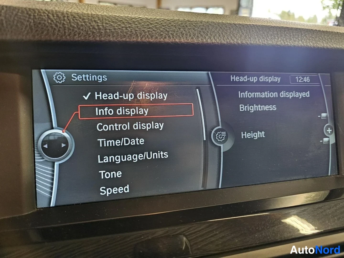 Beige BMW 520d 2012, kuva 26