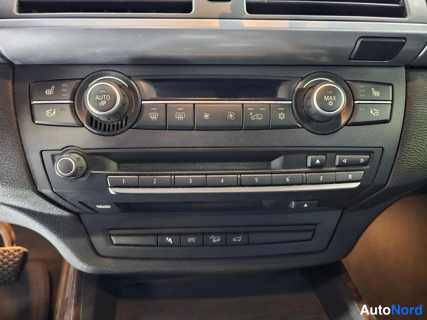 Musta BMW X5 xDrive35d 2010, yksityiskohta, kuva 18