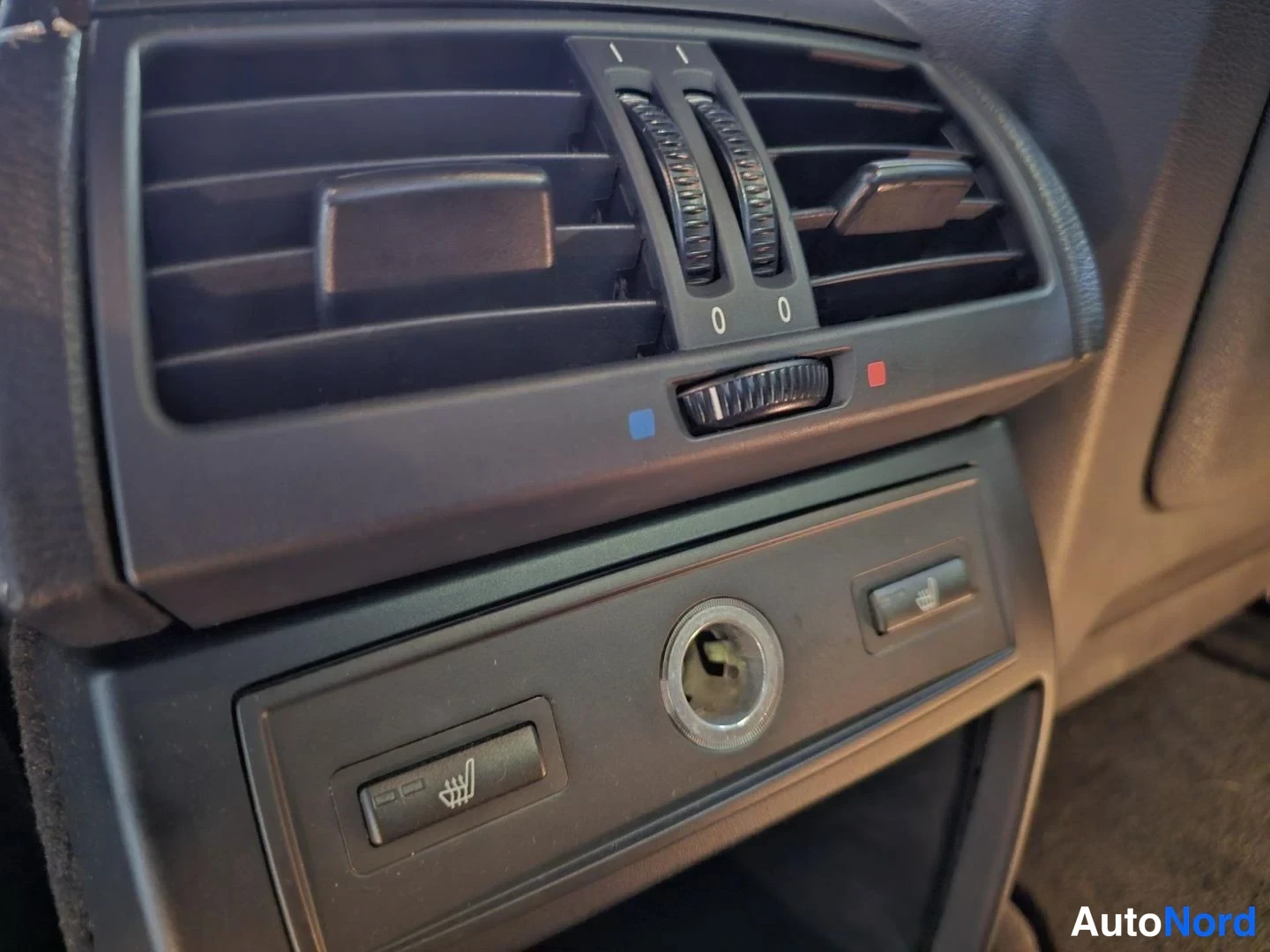 Musta BMW X5 xDrive35d 2010, yksityiskohta, kuva 21