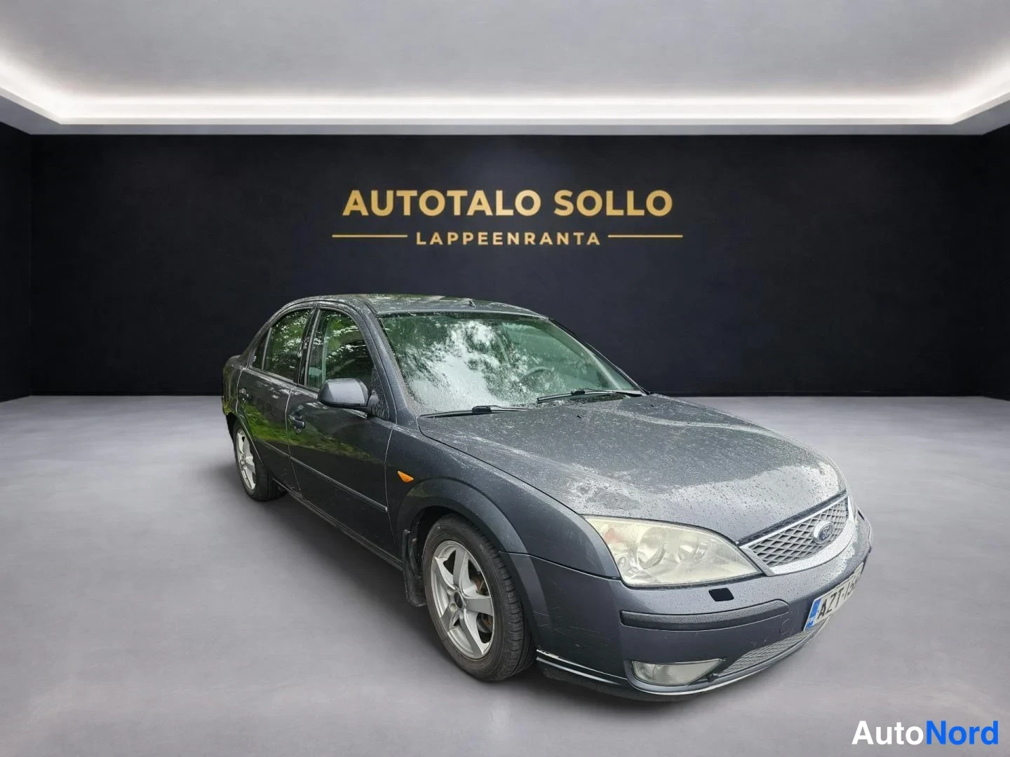 Harmaa Ford Mondeo 2002, etuviisto, keula oikealle, kuva 2