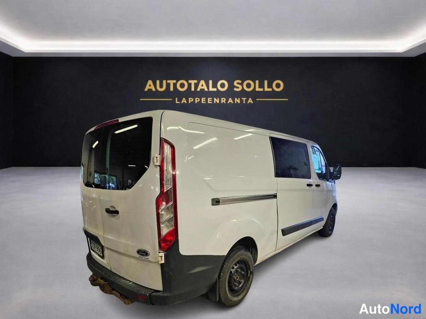Valkoinen Ford Transit Custom 2015, takaviisto, kuva 4