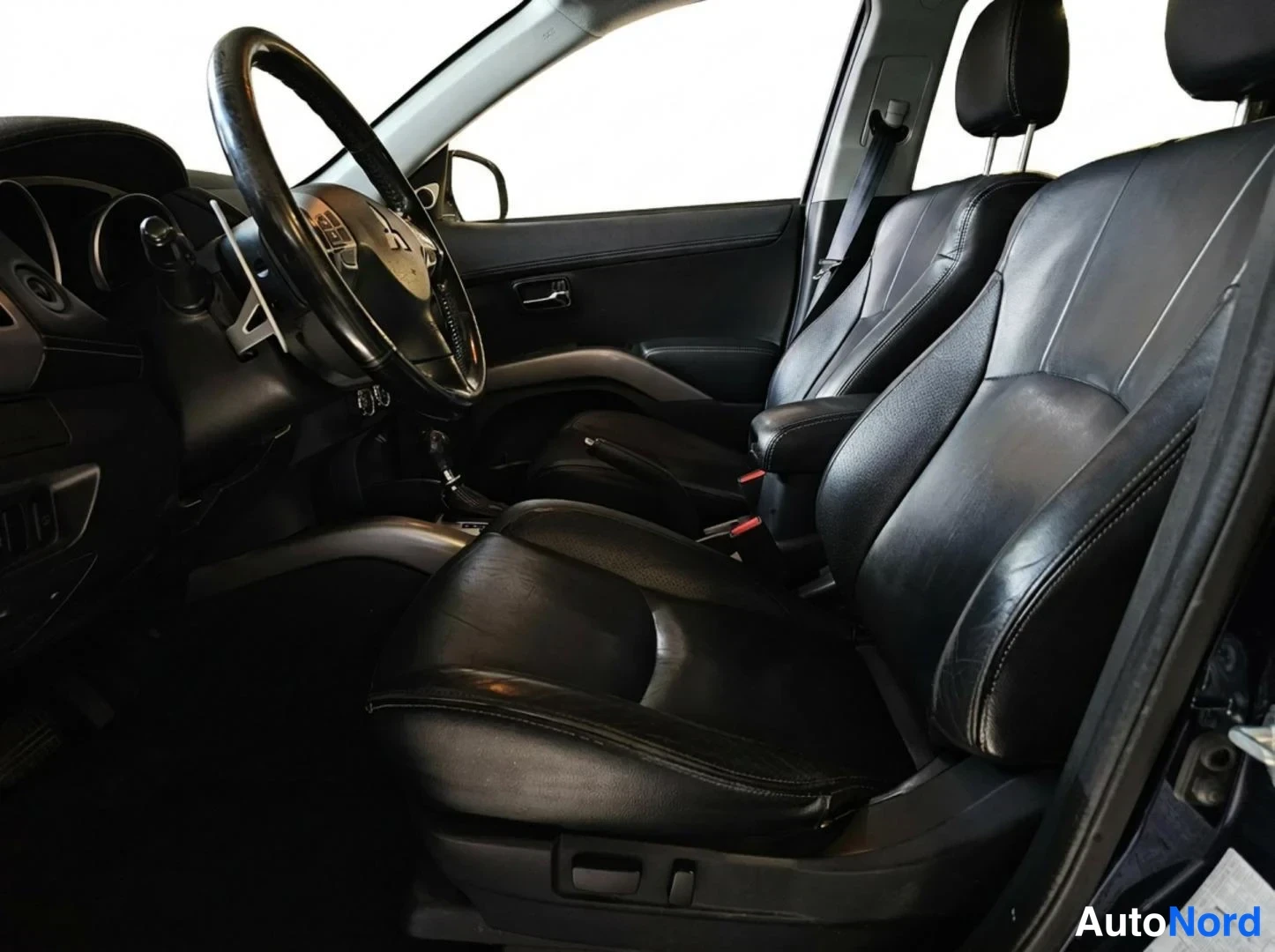 Sininen Mitsubishi Outlander 2012, etuistuimet, kuva 13