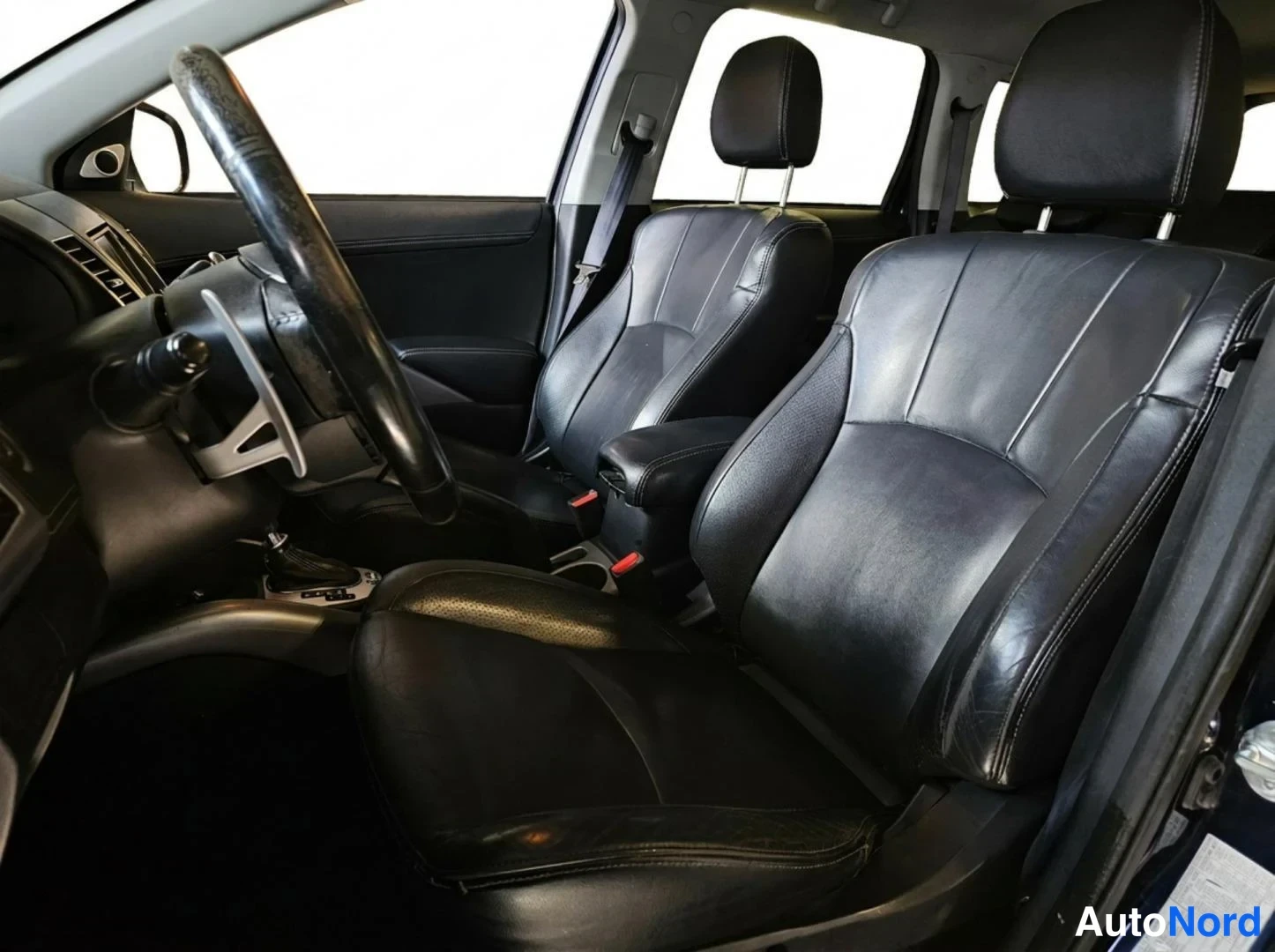 Sininen Mitsubishi Outlander 2012, etuistuimet, kuva 14