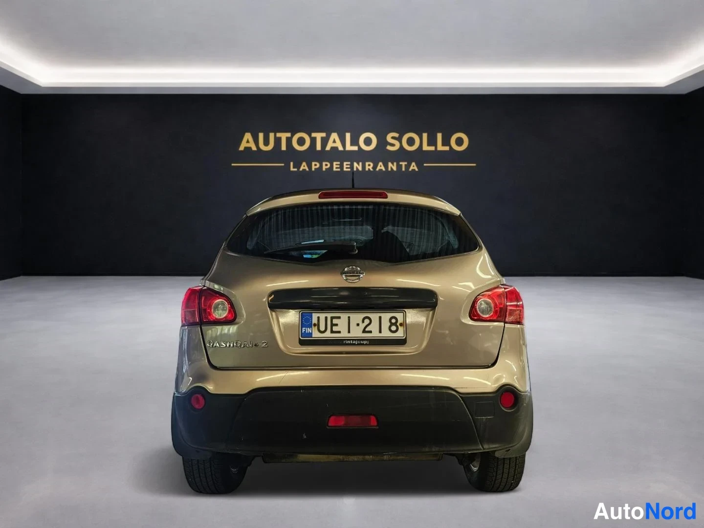 Ruskea Nissan Qashqai+2 2009, takaa, kuva 6