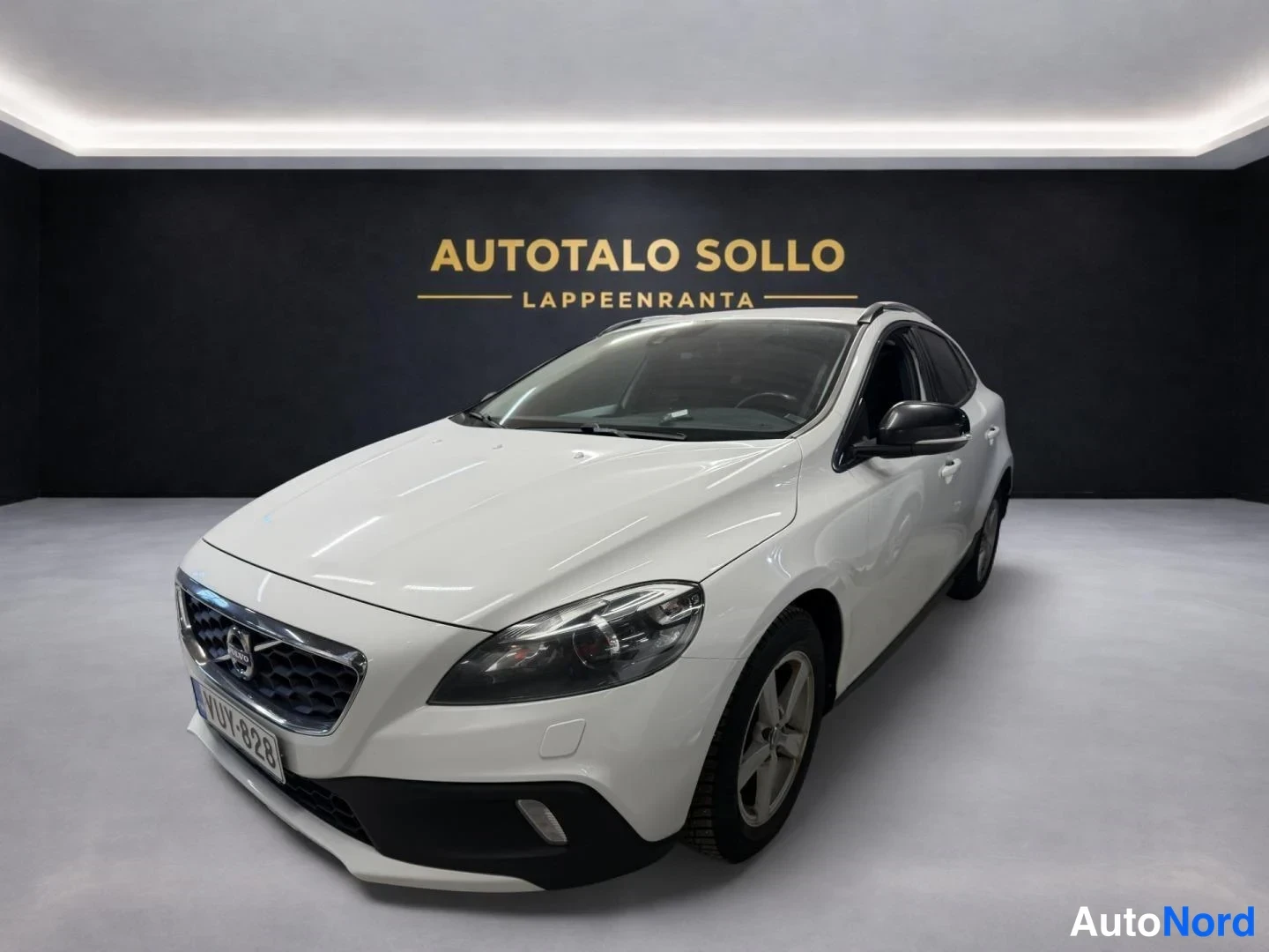 Volvo V40 Cross Country D2 Business 2014