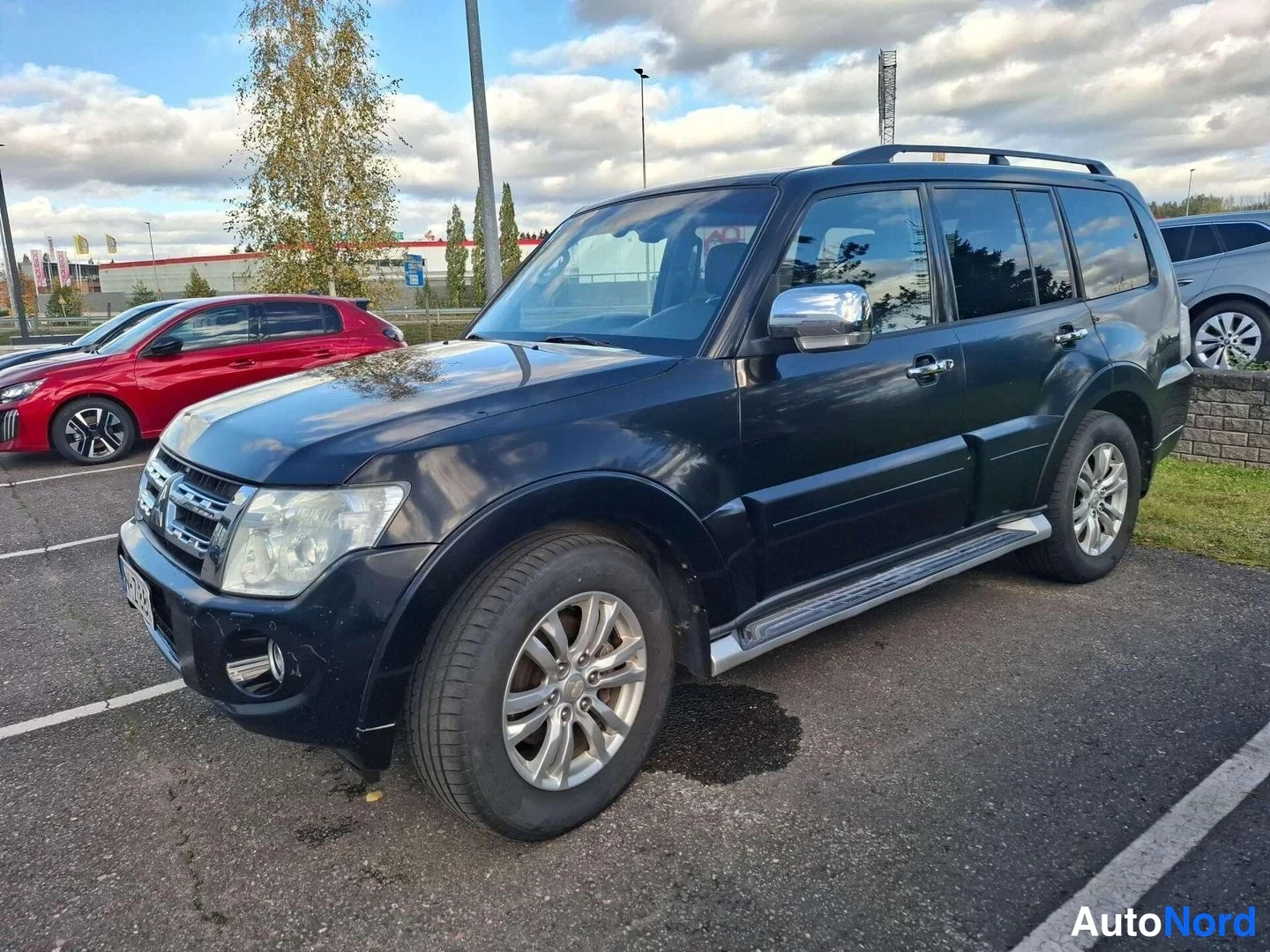Mitsubishi Pajero 3,2 Di-D Premium Edition AT 2012