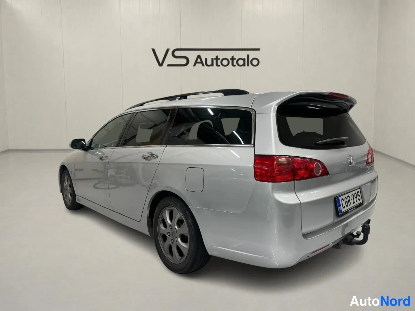 Harmaa Honda Accord Tourer 2008, takaviisto, kuva 6