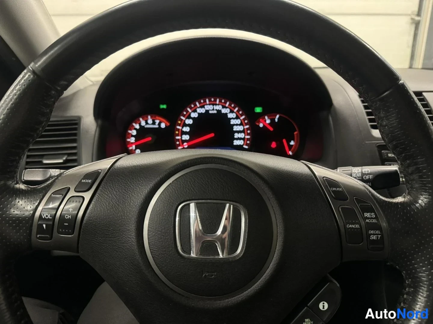 Harmaa Honda Accord Tourer 2008, yksityiskohta, kuva 12