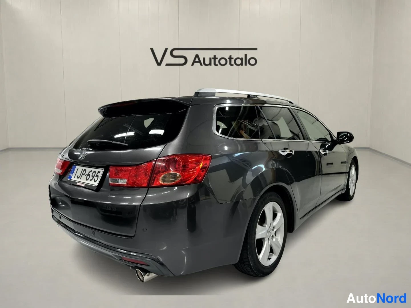 Harmaa Honda Accord Tourer 2011, takaviisto, kuva 5