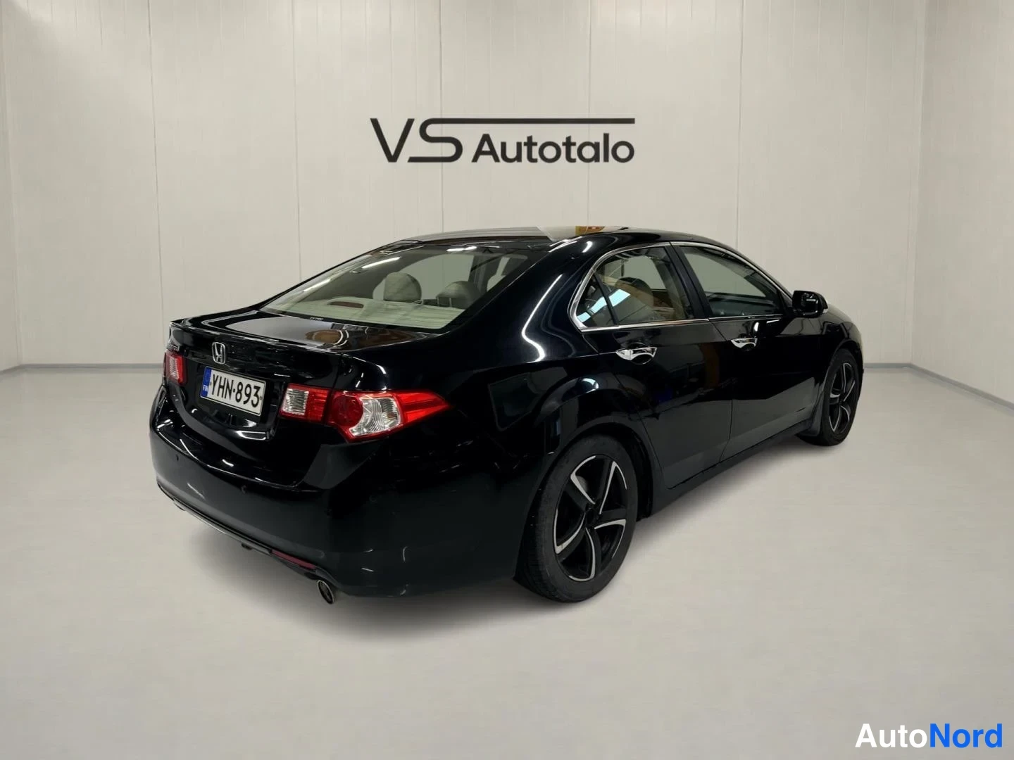 Musta Honda Accord 2008, takaviisto, kuva 6