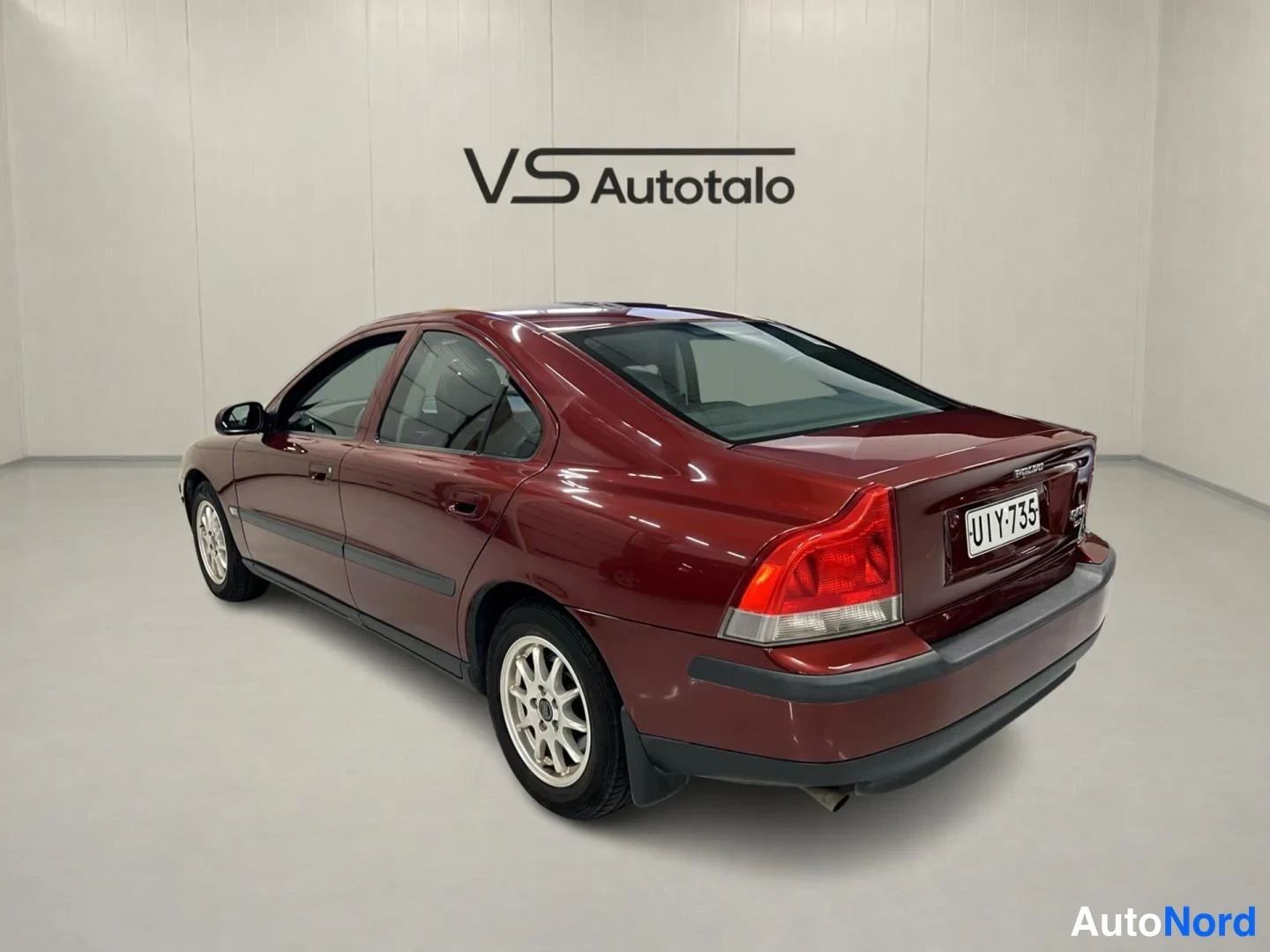 Punainen Volvo S60 2001, takaviisto, kuva 6