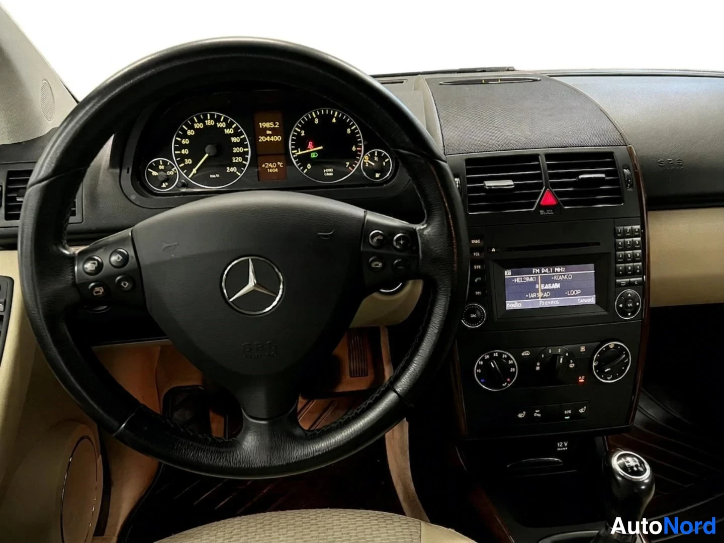 Harmaa Mercedes-Benz A 160 2011, yksityiskohta, kuva 11