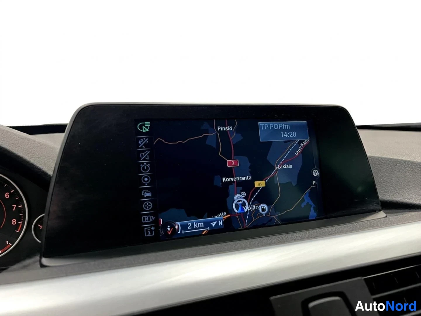 Harmaa BMW 320i xDrive 2015, yksityiskohta, kuva 21
