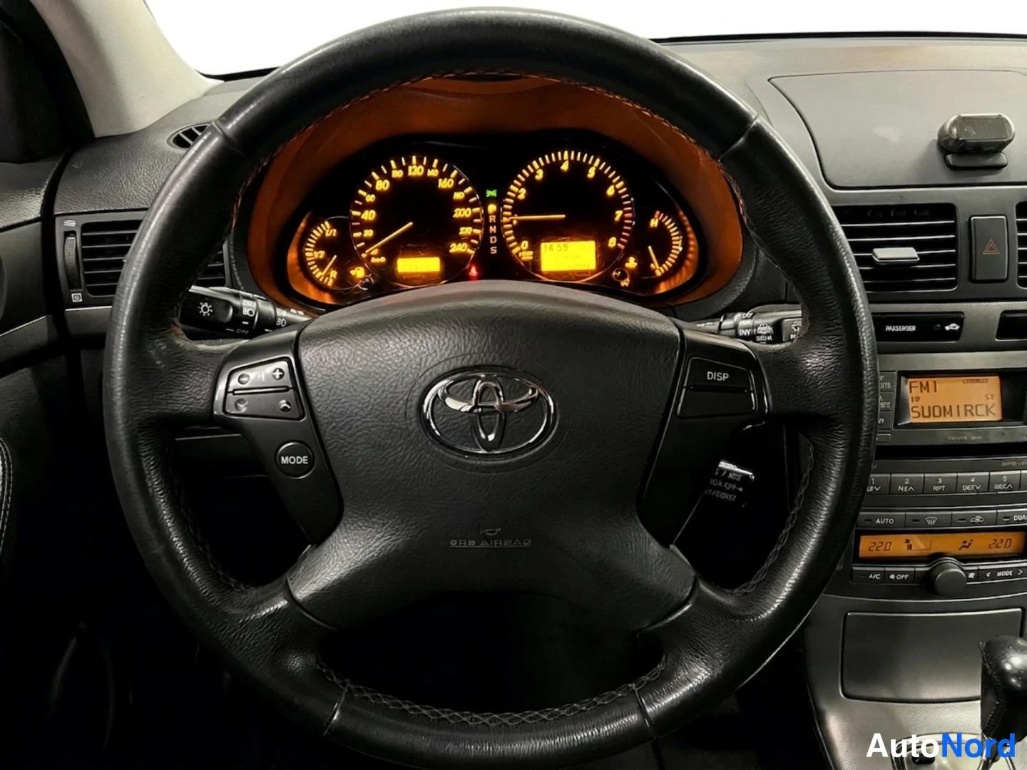Hopea Toyota Avensis 2007, yksityiskohta, kuva 13