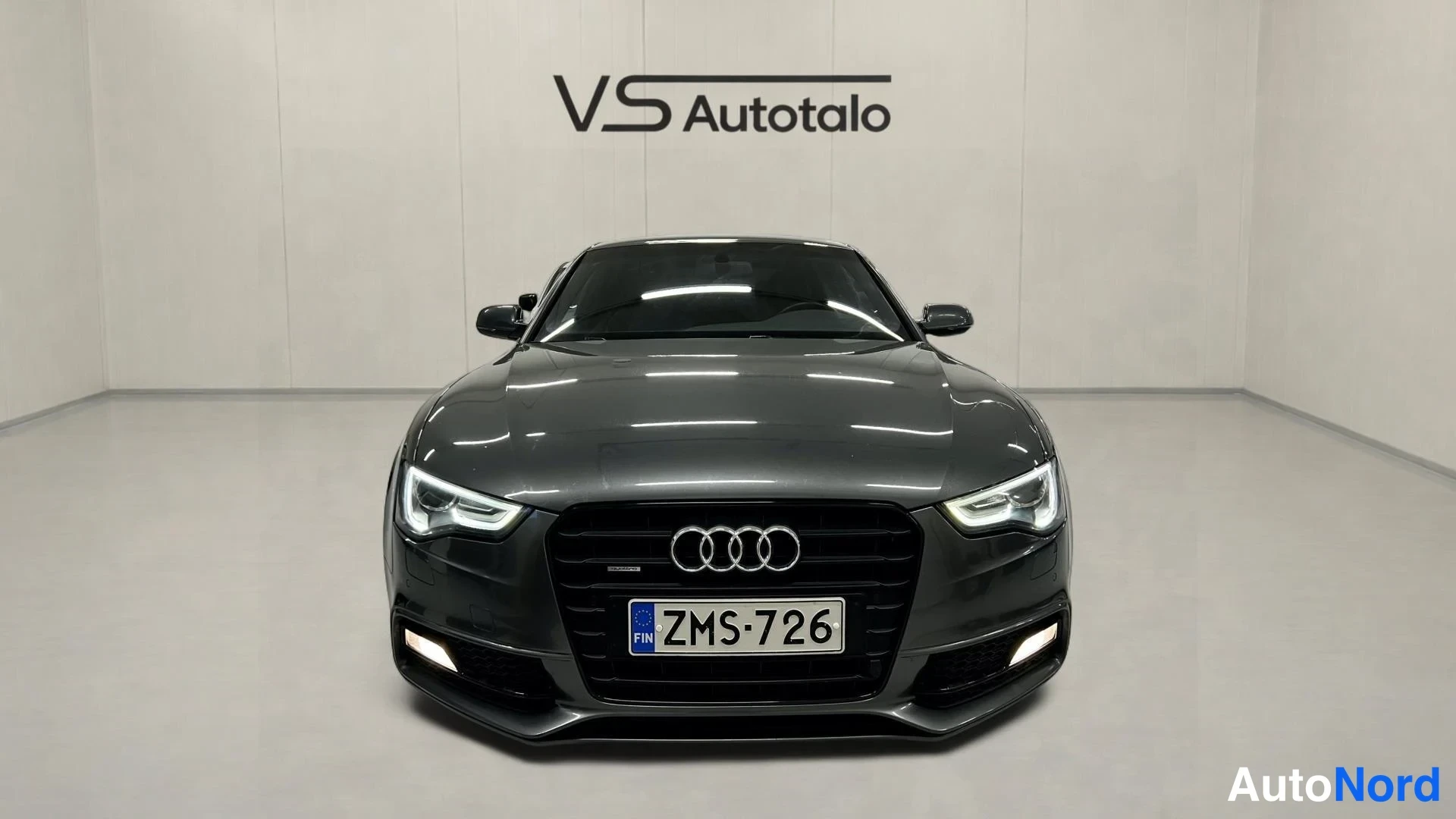 Harmaa Audi a5 Coupe 2012, edestä, kuva 3