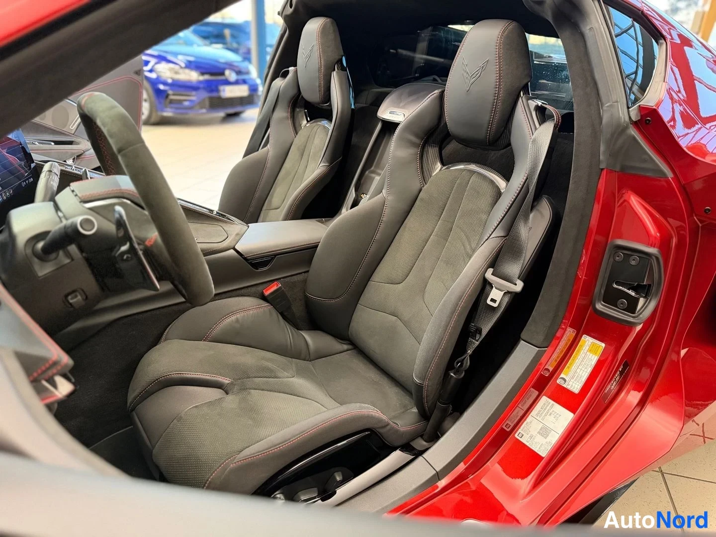 Punainen Chevrolet Corvette 2023, kuva 28