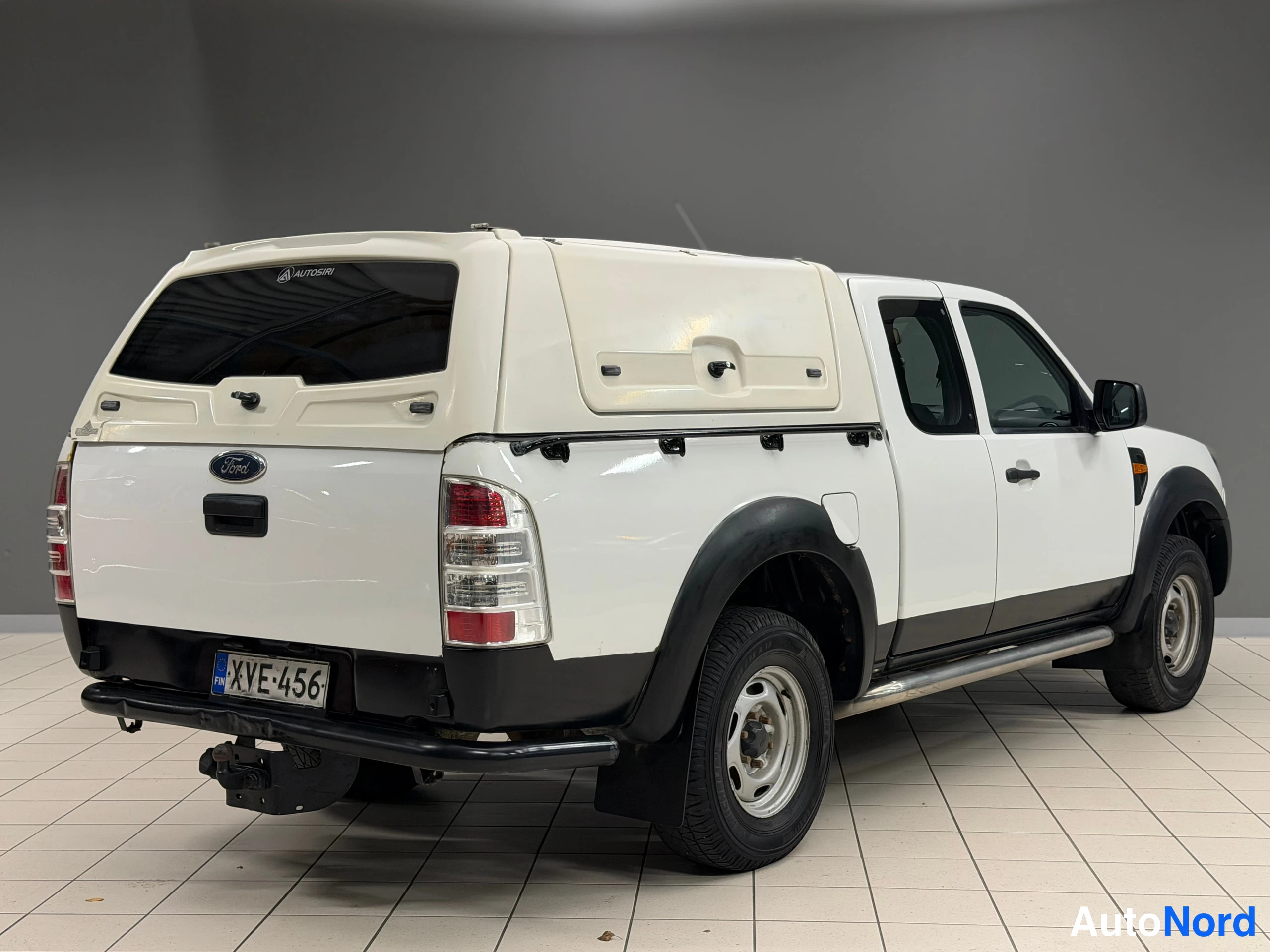 Valkoinen Ford Ranger 2010, takaviisto, kuva 11