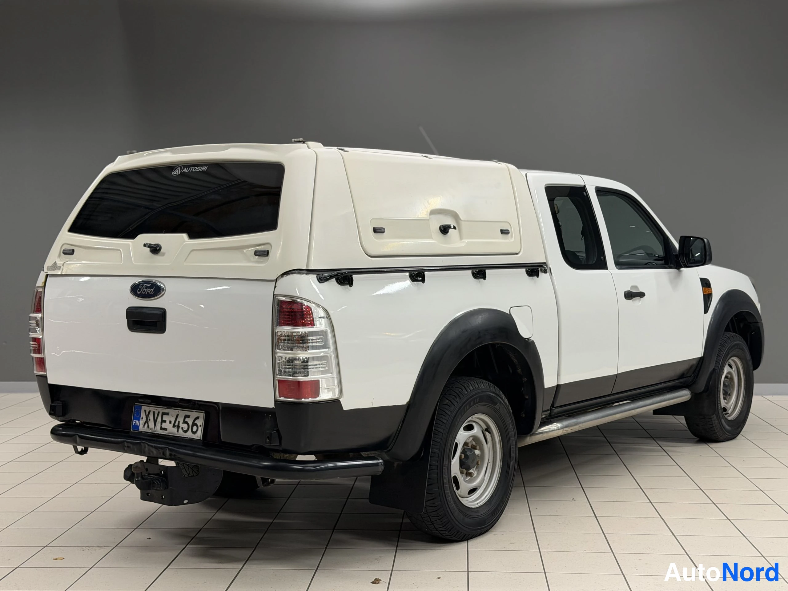 Valkoinen Ford Ranger 2010, takaviisto, kuva 12