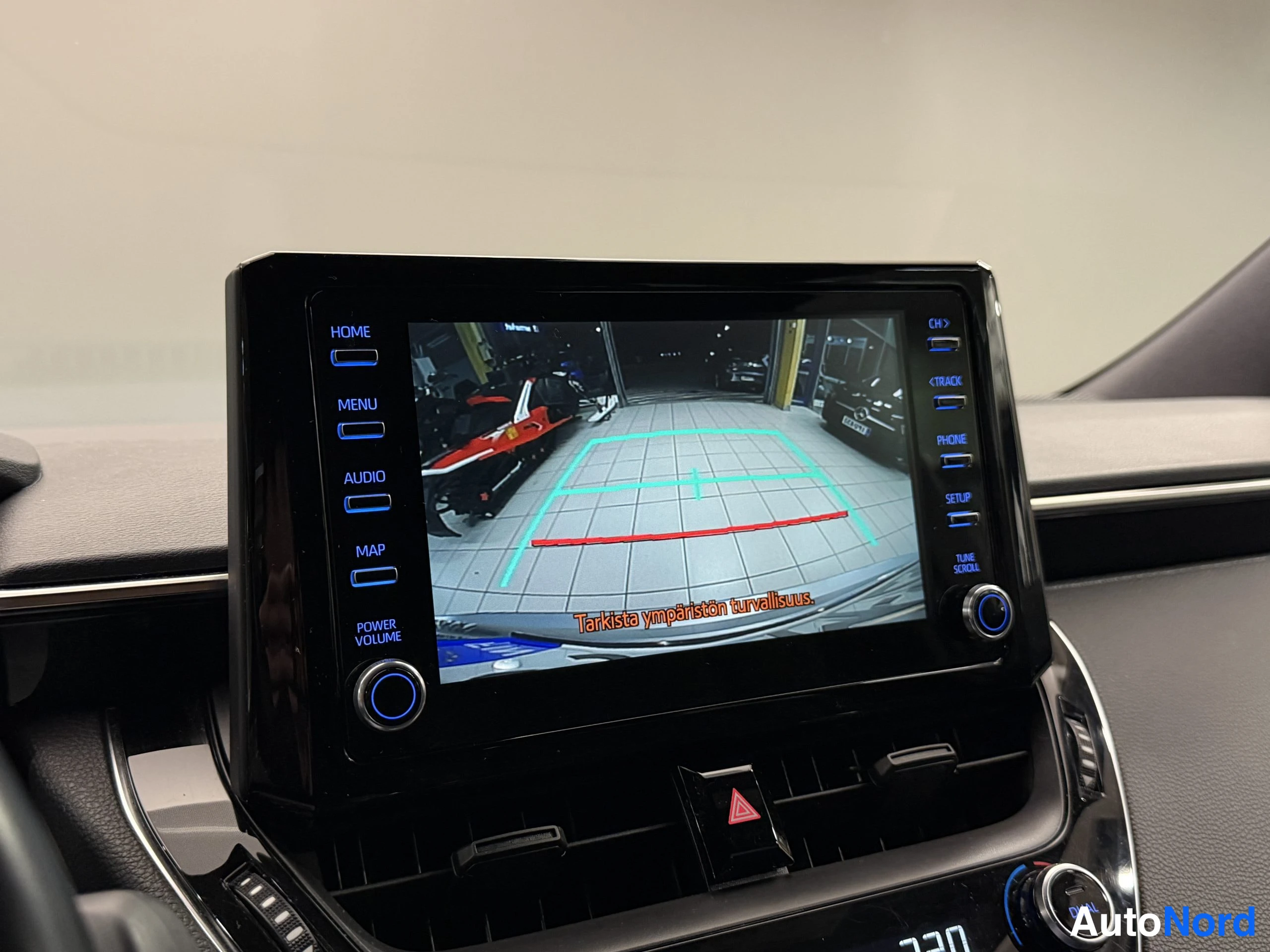 Hopea Toyota Corolla Touring 2020, kuva 37