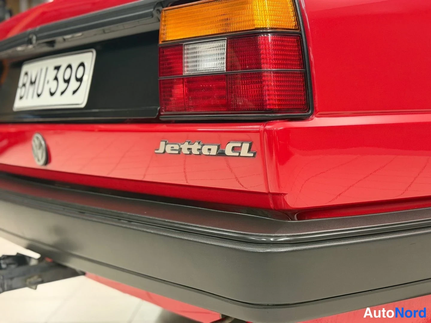 Punainen Volkswagen Jetta 1989, yksityiskohta, kuva 21