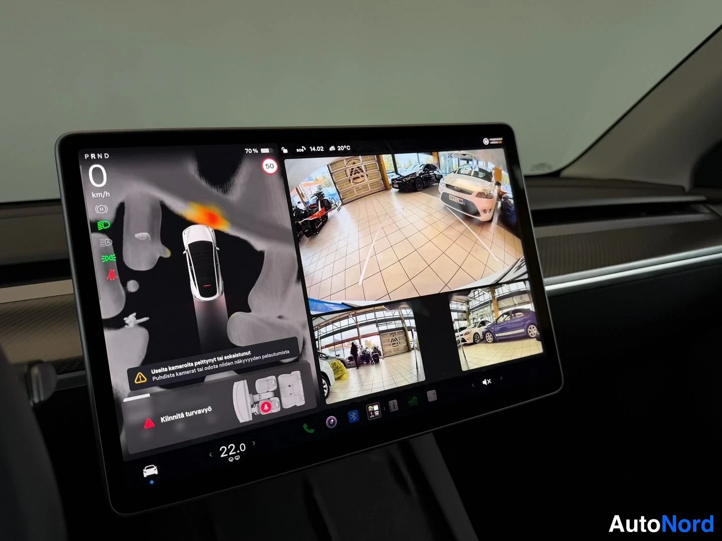 White Tesla Model Y Performance 2023, detail, photo 24