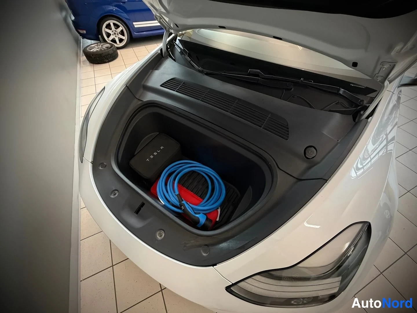 White Tesla Model Y Performance 2023, boot, photo 16