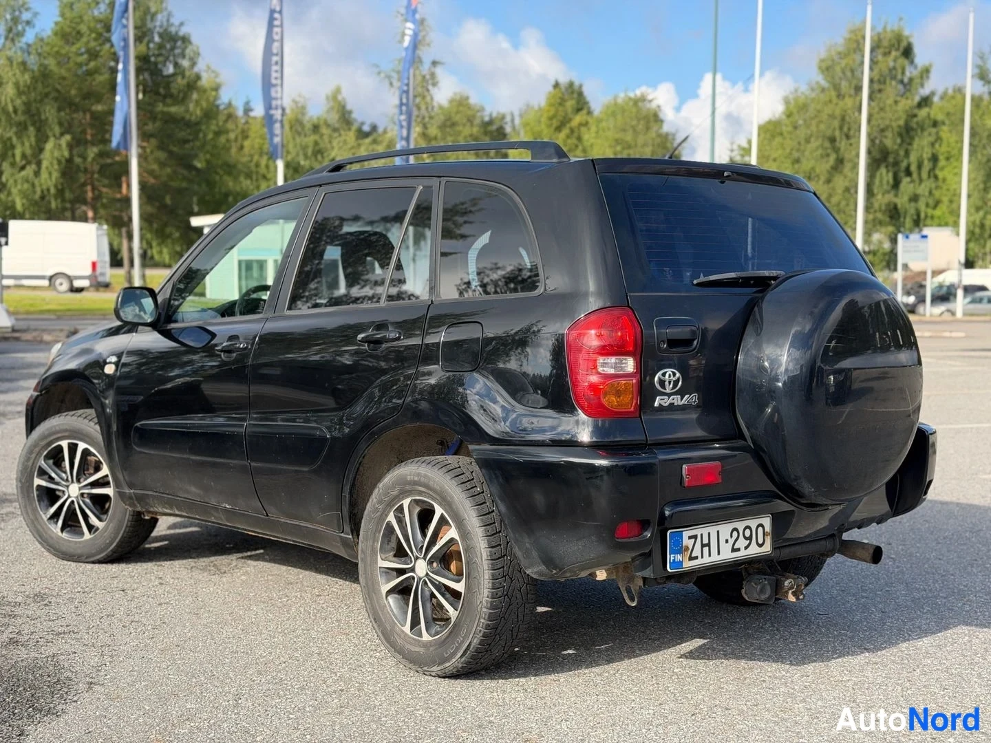 Musta Toyota RAV4 2005, takaviisto, kuva 3