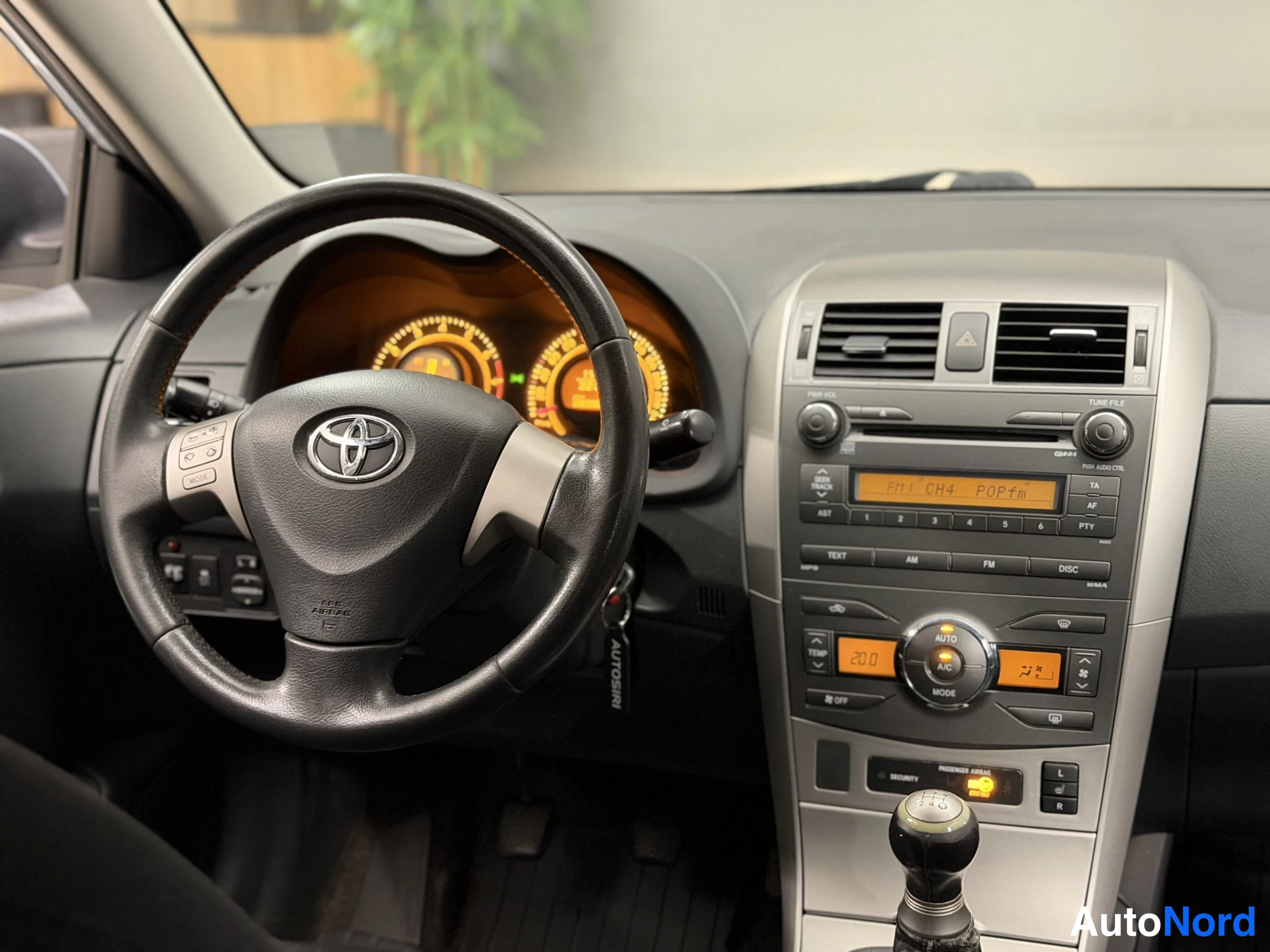 Sininen Toyota Corolla 2008, yksityiskohta, kuva 28