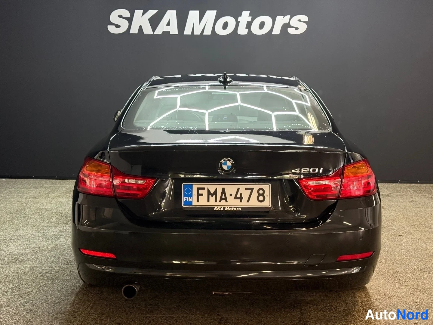 Musta BMW 420i 2014, takaa, kuva 8