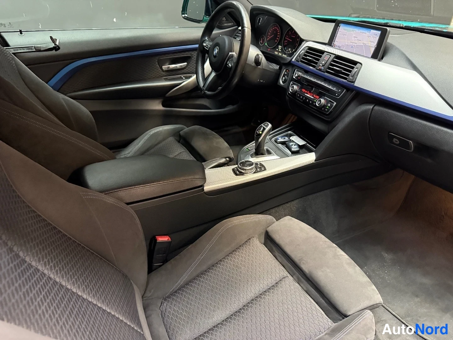 Musta BMW 428i 2014, ohjaamo, kuva 10