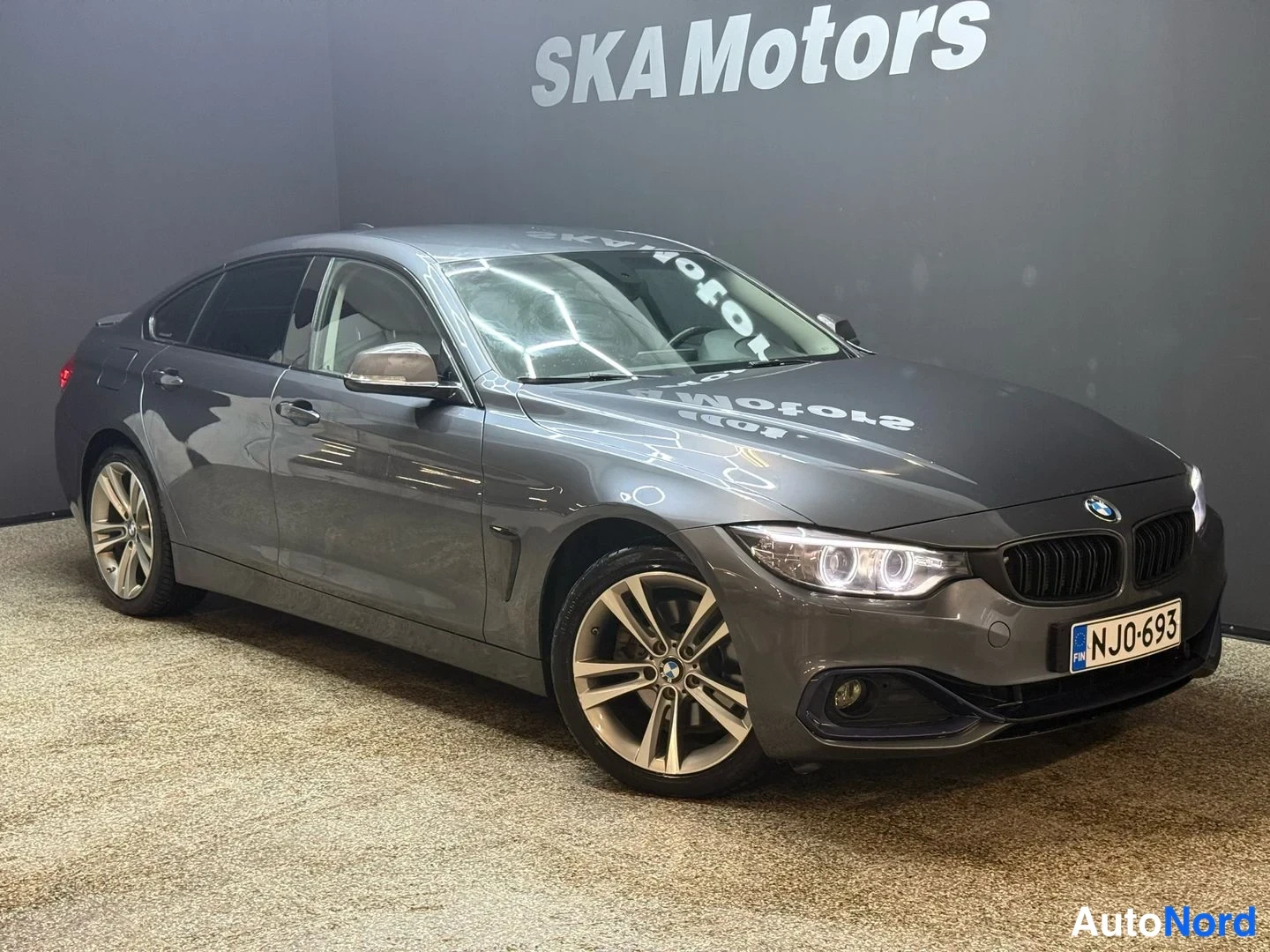 Harmaa BMW 428i xDrive 2015, etuviisto, keula oikealle, kuva 2