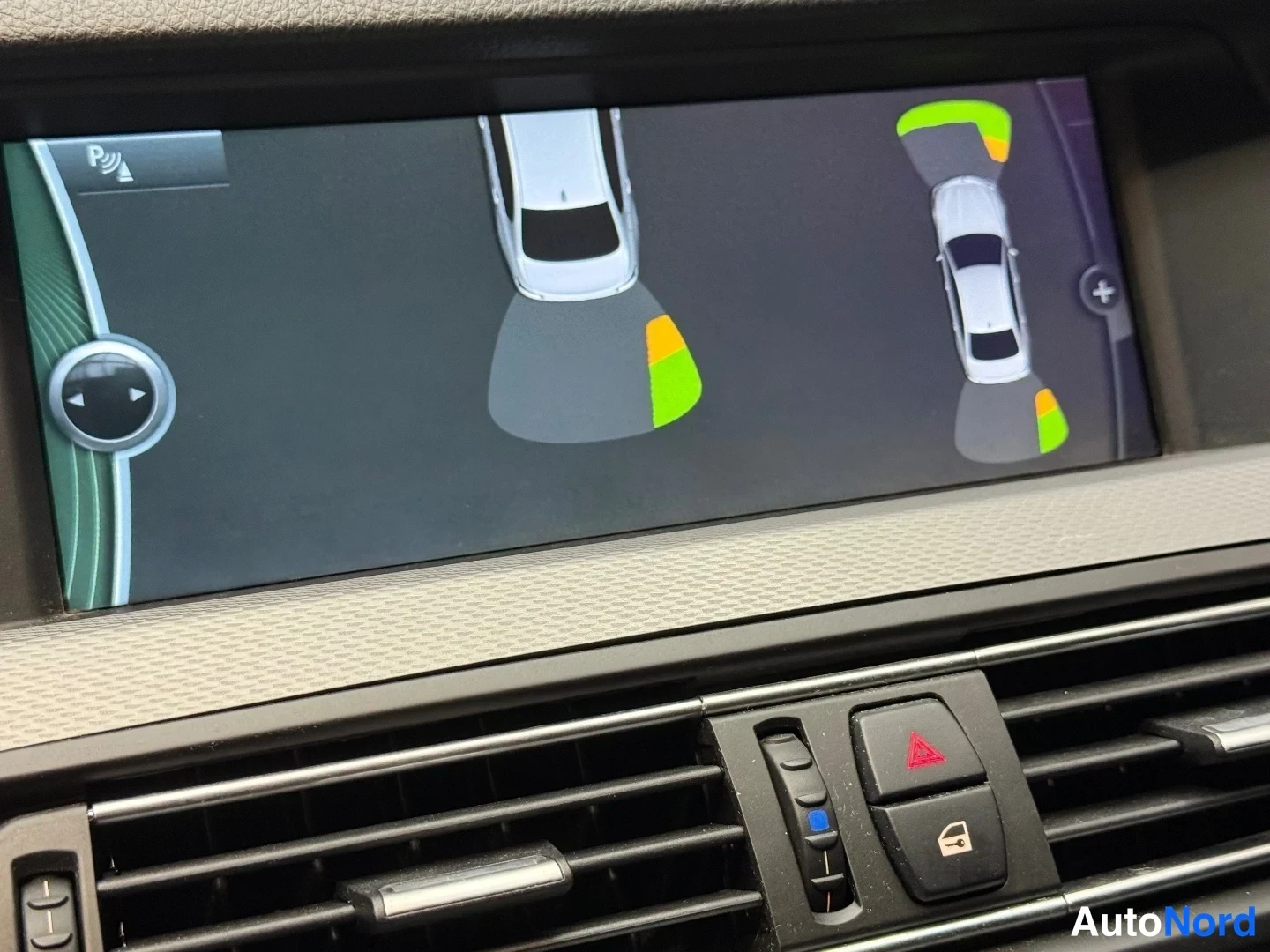 Musta BMW 535i xDrive 2011, yksityiskohta, kuva 15