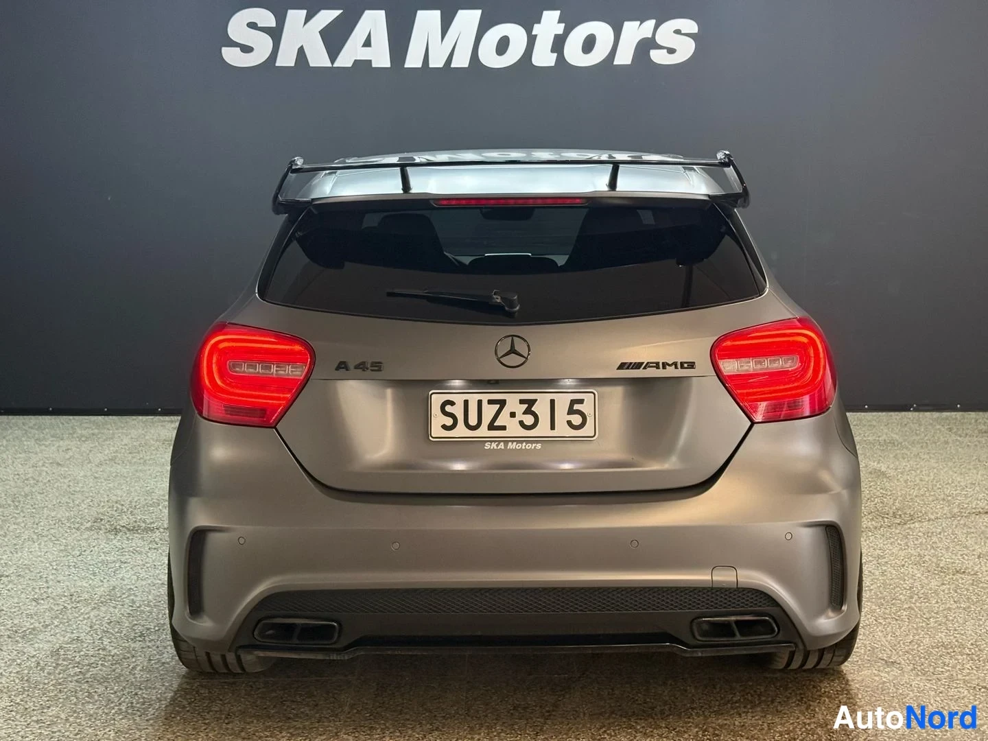 Harmaa Mercedes-Benz A 45 2014, takaa, kuva 8