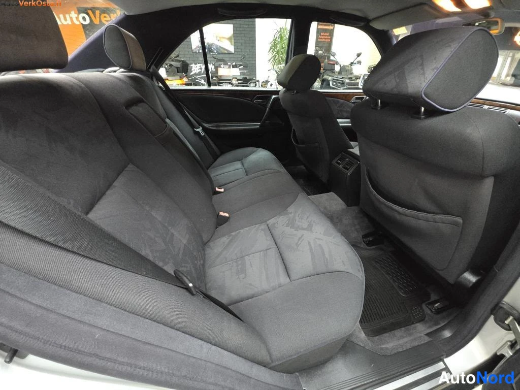 Hopea Mercedes-Benz E 300 d 1998, takaistuimet, kuva 13