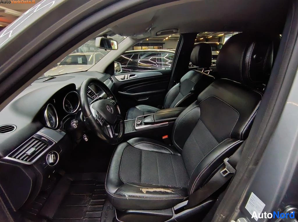Harmaa Mercedes-Benz ML 250 BlueTEC 4MATIC 2013, ohjaamo, kuva 10