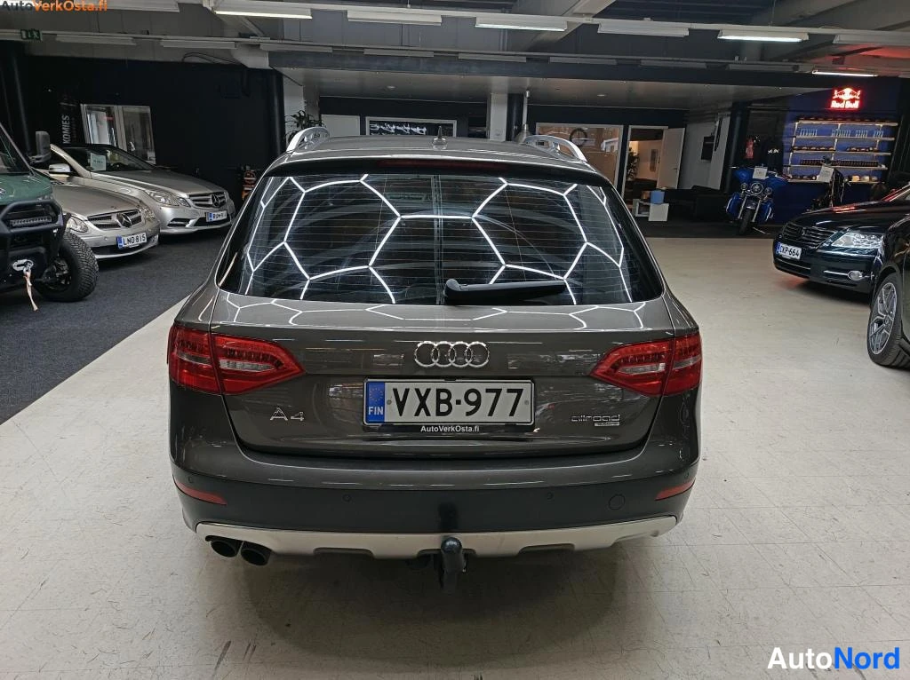 Harmaa Audi A4 Allroad 2013, takaa, kuva 8
