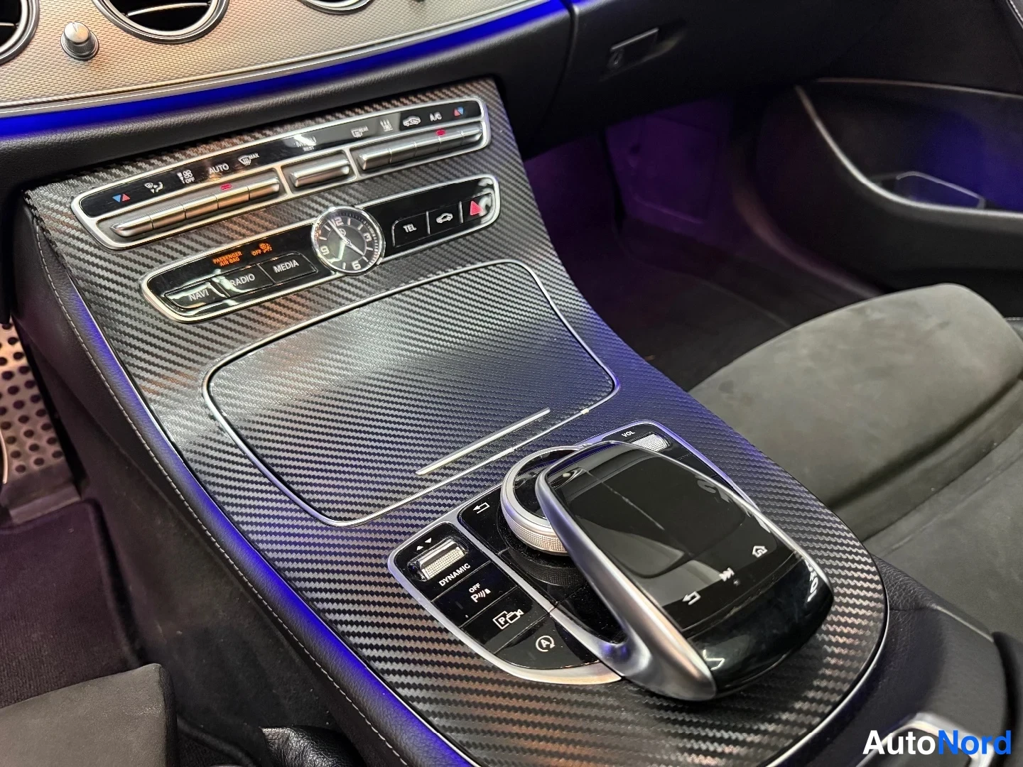 Hopea Mercedes-Benz E 220 d 4MATIC 2017, yksityiskohta, kuva 15
